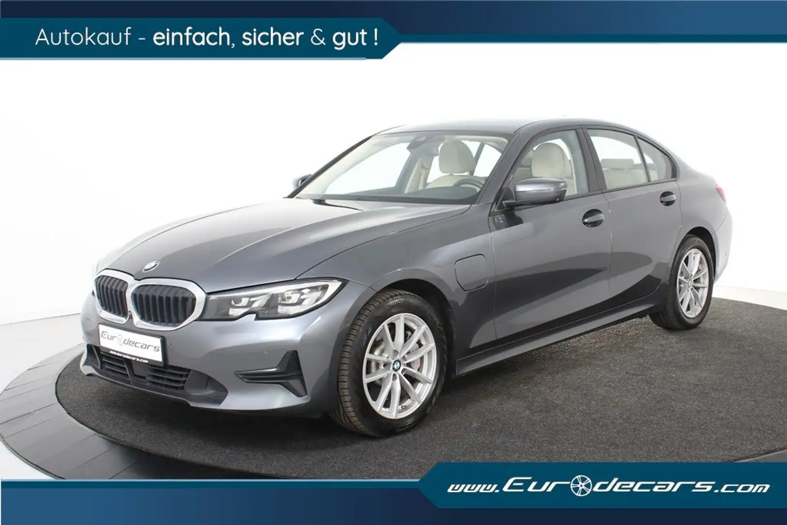 BMW 330 e *1.Hand*Leder*360*Navi*Keyless* Grau - 1