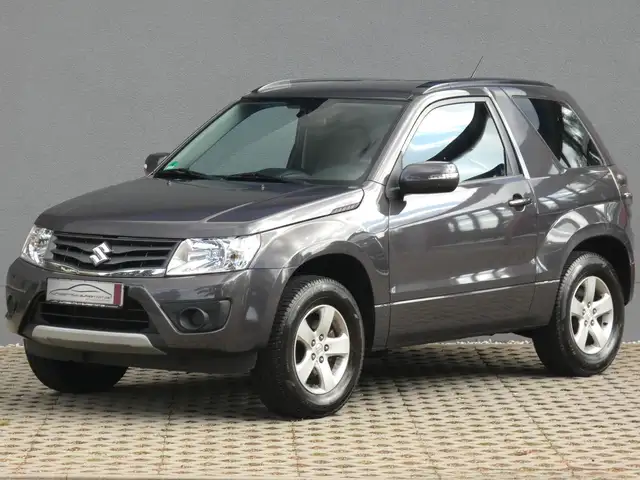 Suzuki Grand Vitara 2.4 VVT Comfort/SitzHZG/AHK/16" LMF