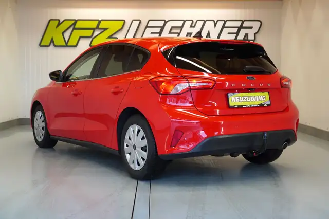 Ford Focus view 7