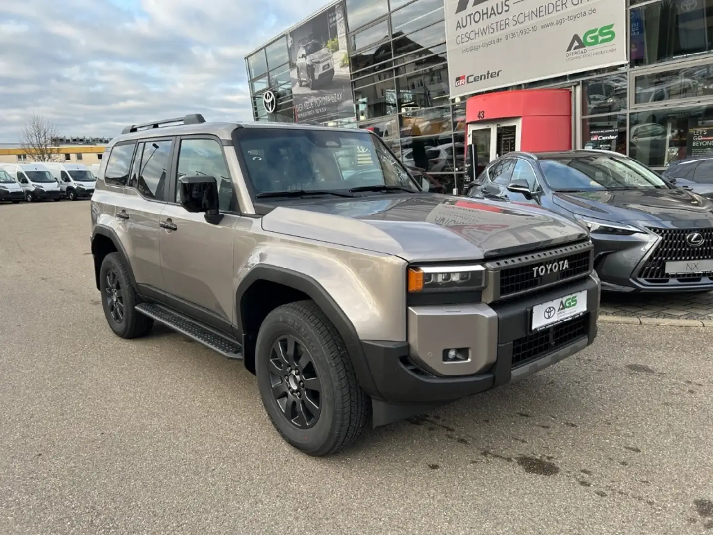 Toyota Land Cruiser 2,8l Diesel Mild Hybrid Executive 205PS - ON Stock Bronze - 2