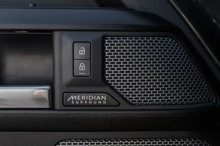 Land Rover Defender 110 5.0 V8 AWD Auto V8 2023, foto 16