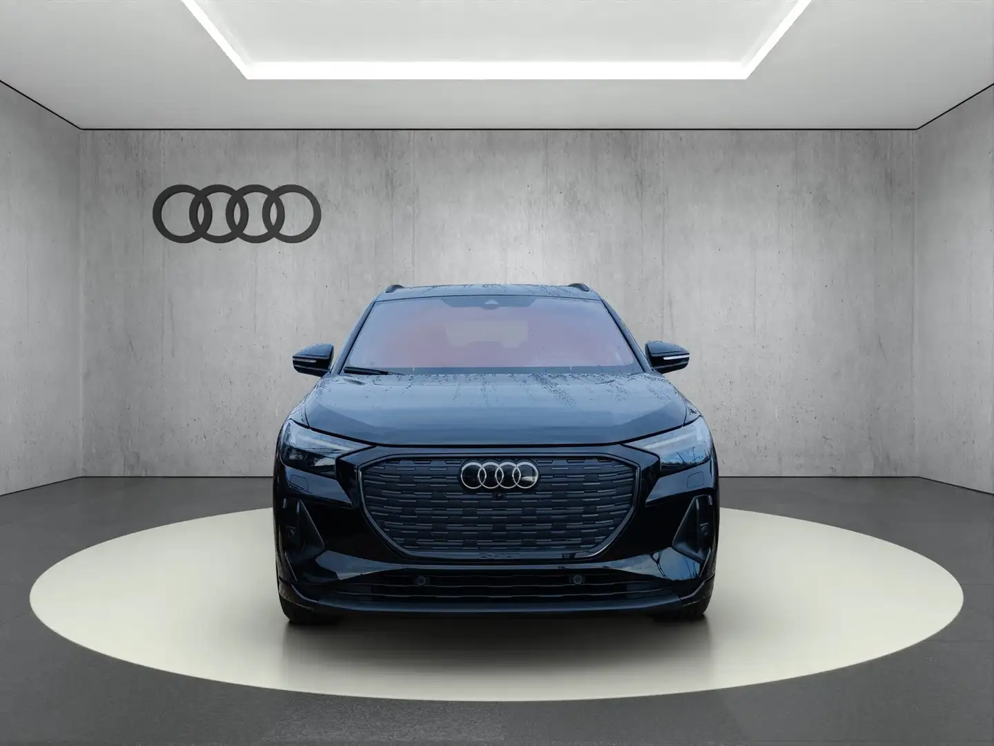 Audi Q4 e-tron Edition S line 45 quattro Schwarz - 2