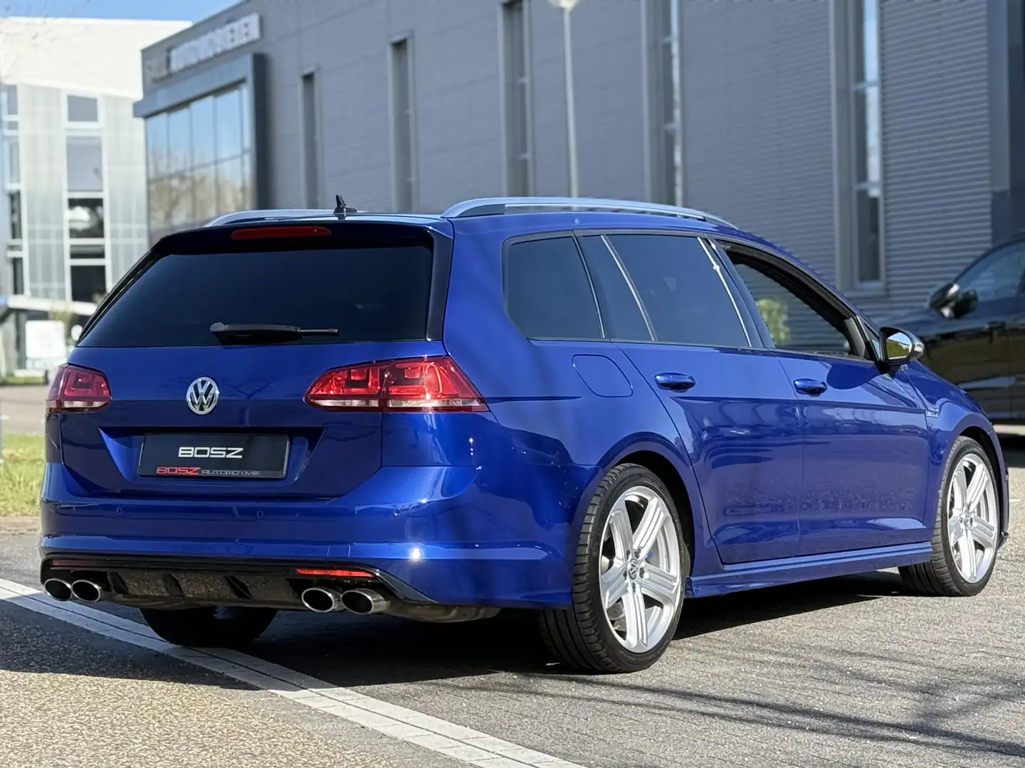 Volkswagen Golf R 7 R20 2.0 TSI R 4Motion DSG DCC KW CARBON Azul - 2