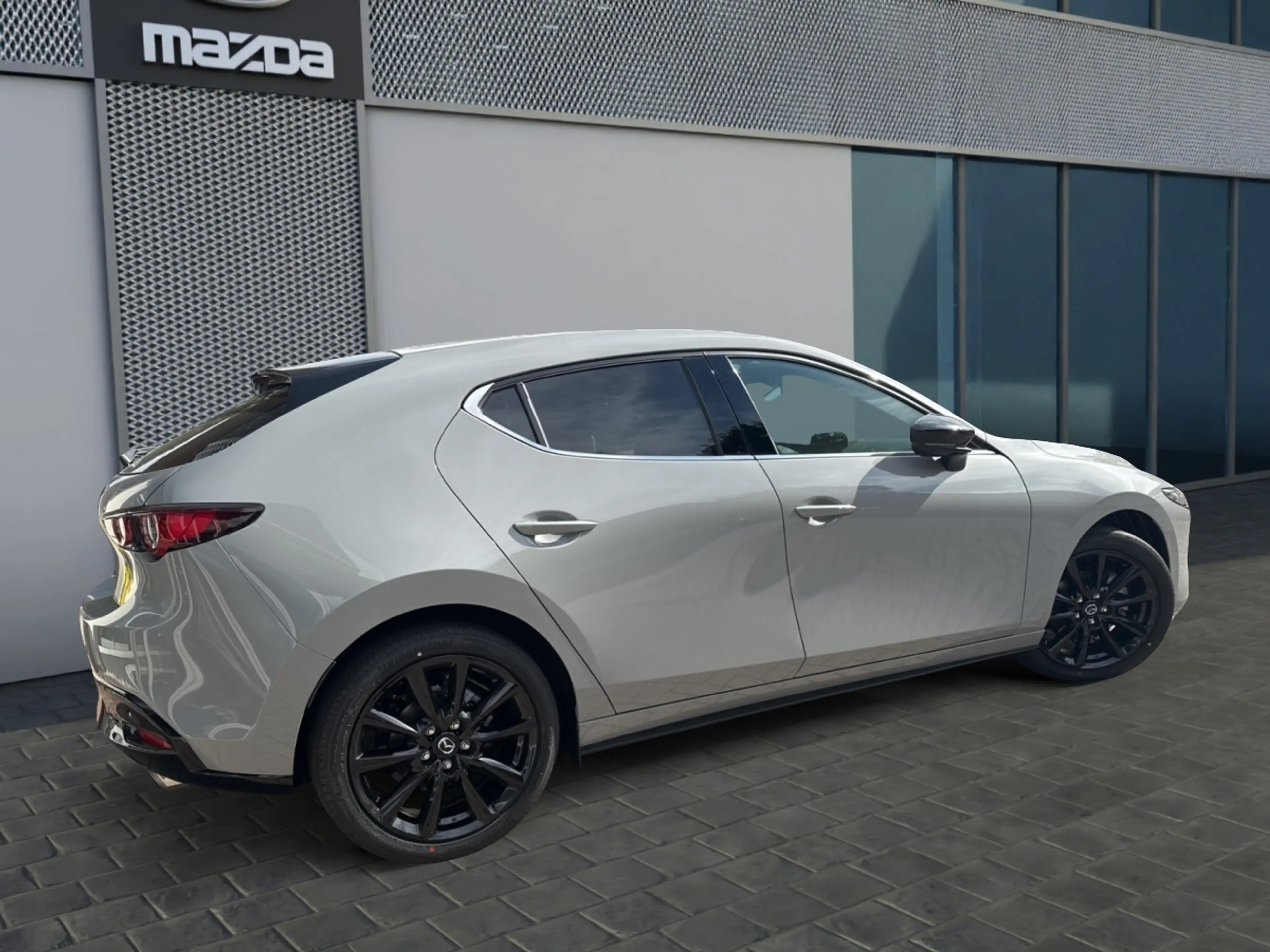 Mazda 3 e-SKYACTIV-X 186 FWD 6AT HOMURA PLUS — photo 4