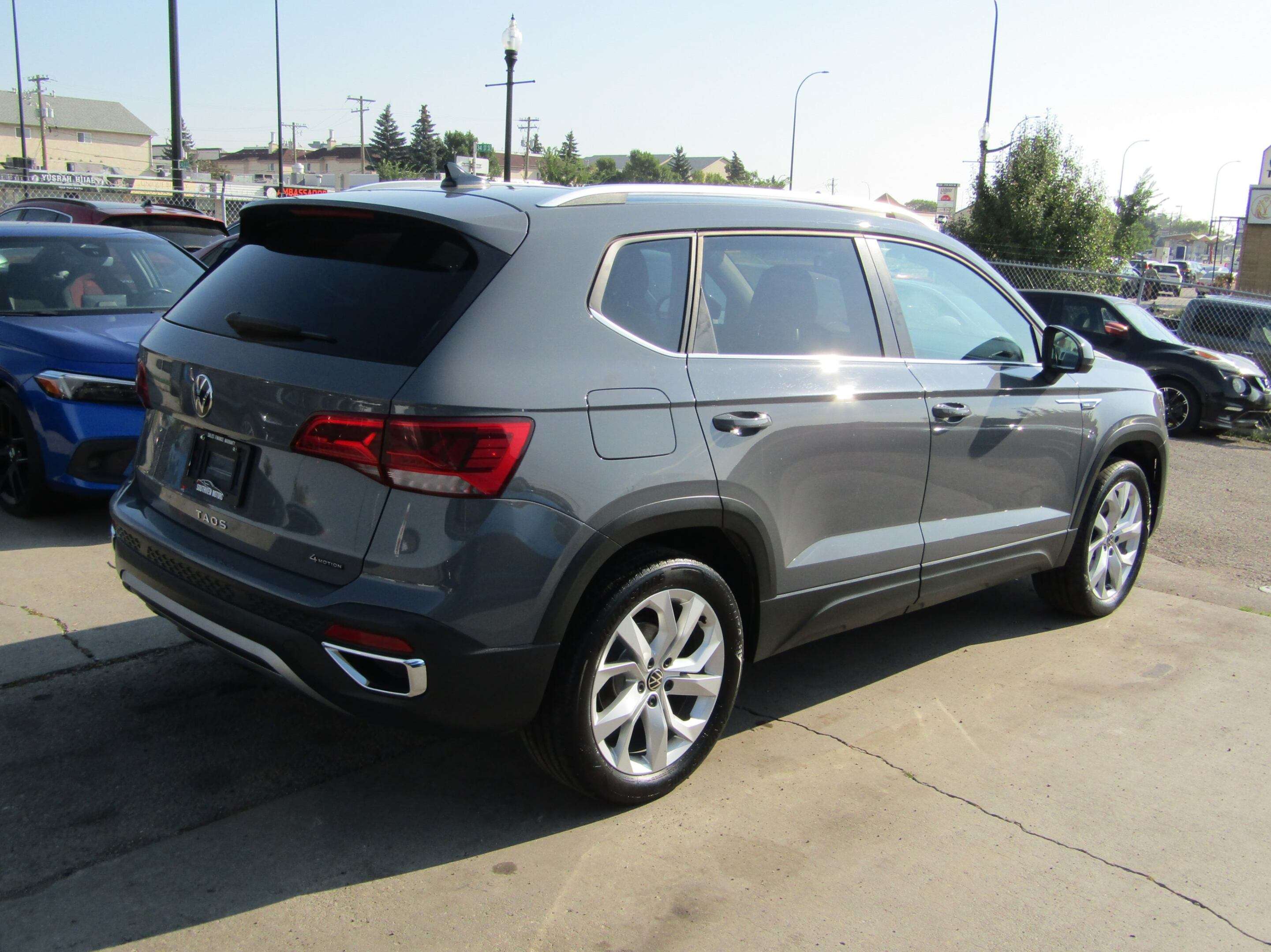 2022 Volkswagen Taos Comfortline 4MOTION|PanoRoof | B.Camera | Lane Ass — снимка 1