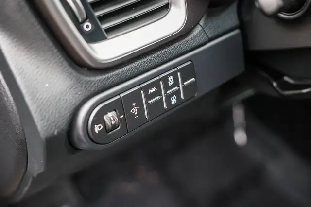 Kia Ceed view 12