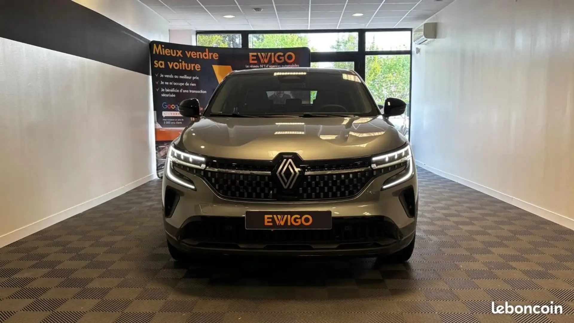 Renault Austral MILD HYBRID 160ch AUTO GSR2 TECHNO 25 192HT %2B PA Grau - 2