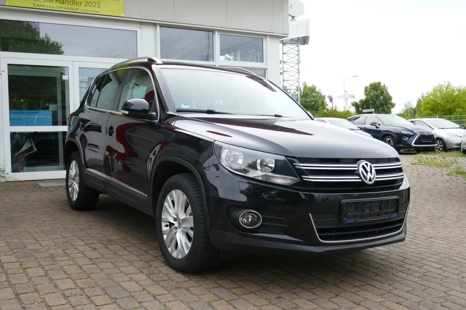 Volkswagen Tiguan Sport & Style 4Motion Panorama Чорний - 2