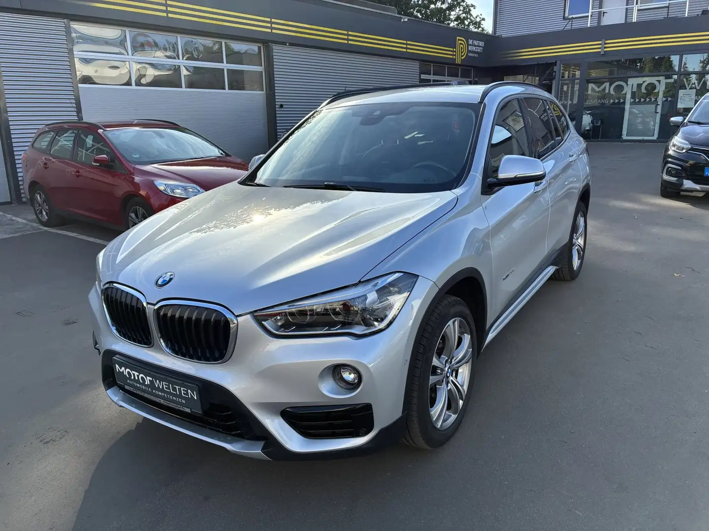BMW X1 xDrive 20i Sport Line xDrive20i EU6 Sport Line Argent - 1