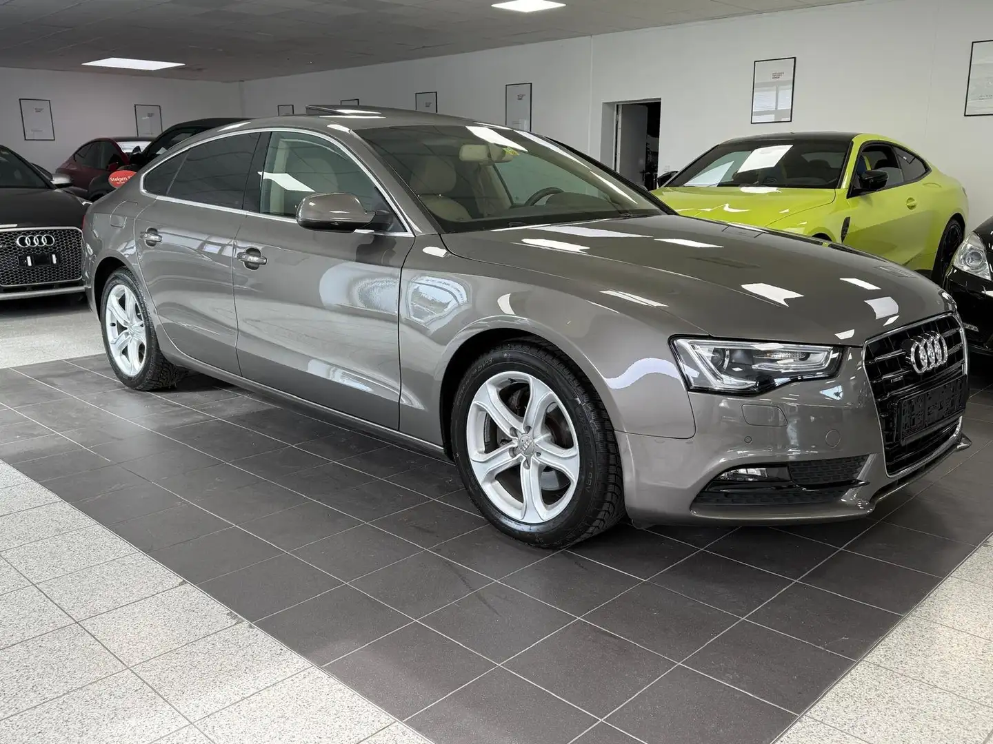 Audi A5 AudiA5 Sportback2.0 quattro/Schiebedach/Kamera Grau - 2