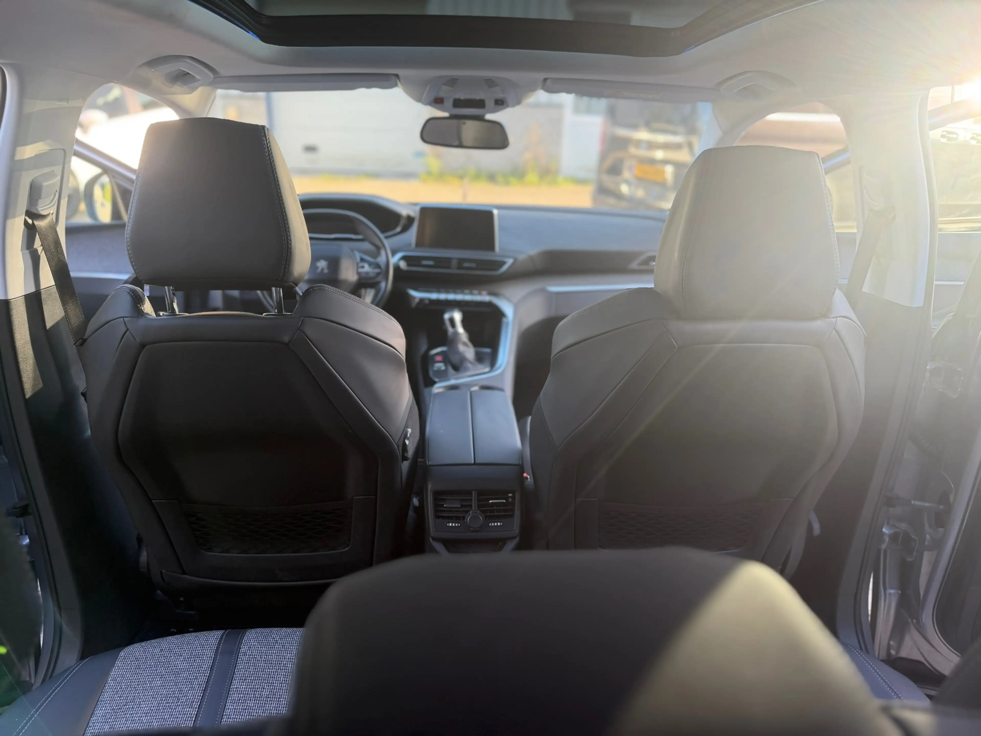 Peugeot 3008 1.2 PureTech Blue Lease Premium — photo 13