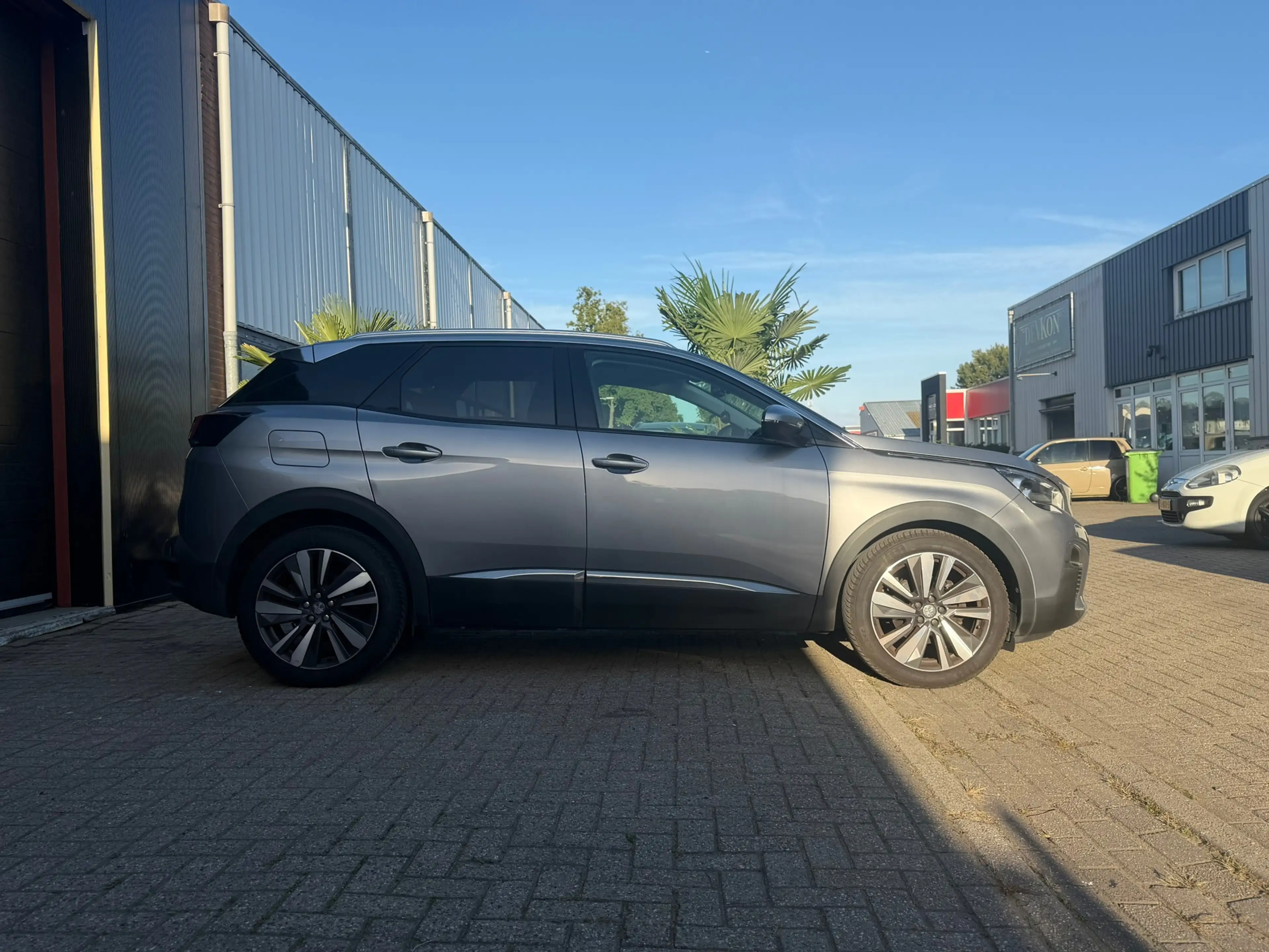 Peugeot 3008 1.2 PureTech Blue Lease Premium — photo 7