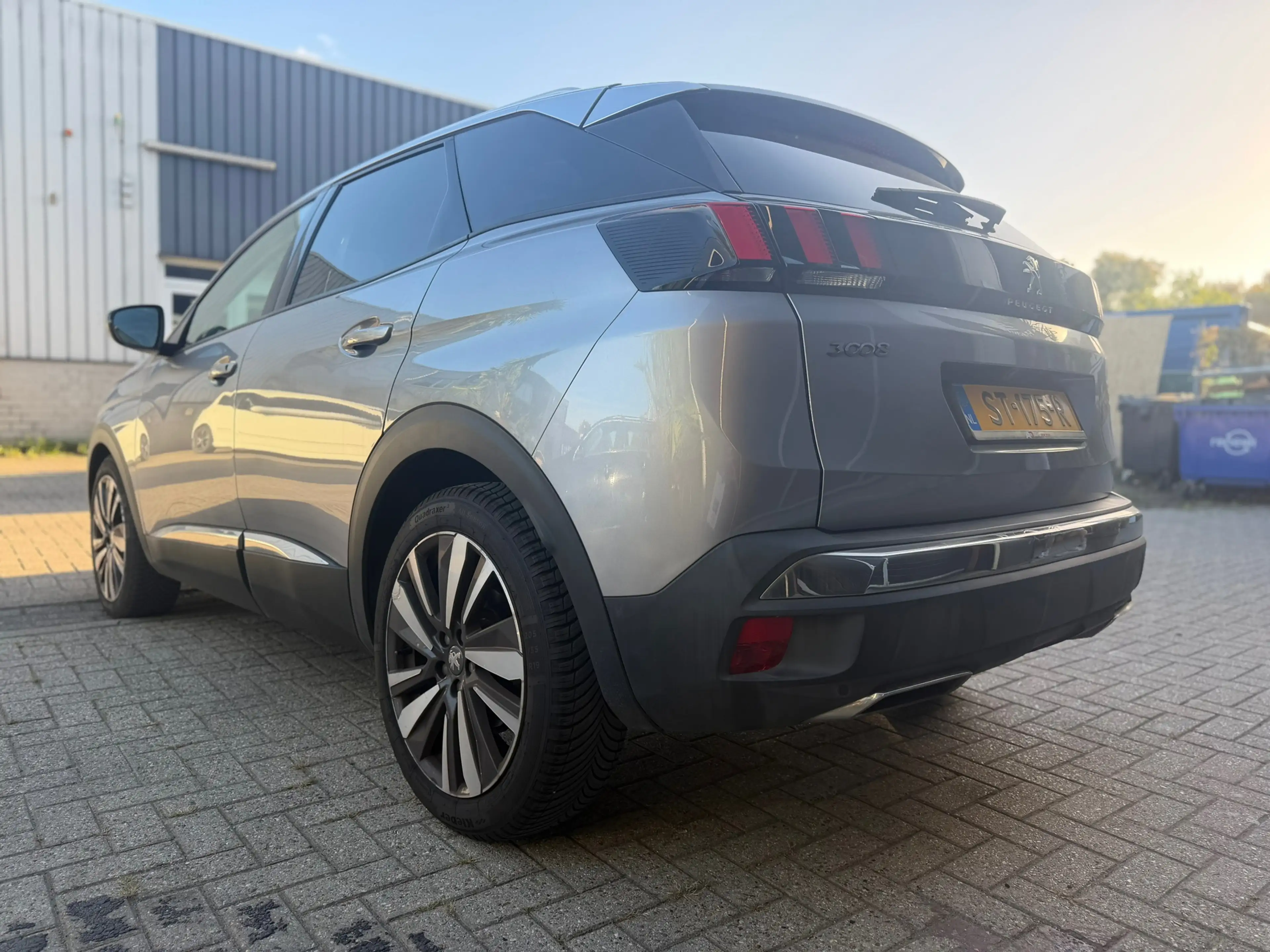 Peugeot 3008 1.2 PureTech Blue Lease Premium — photo 11