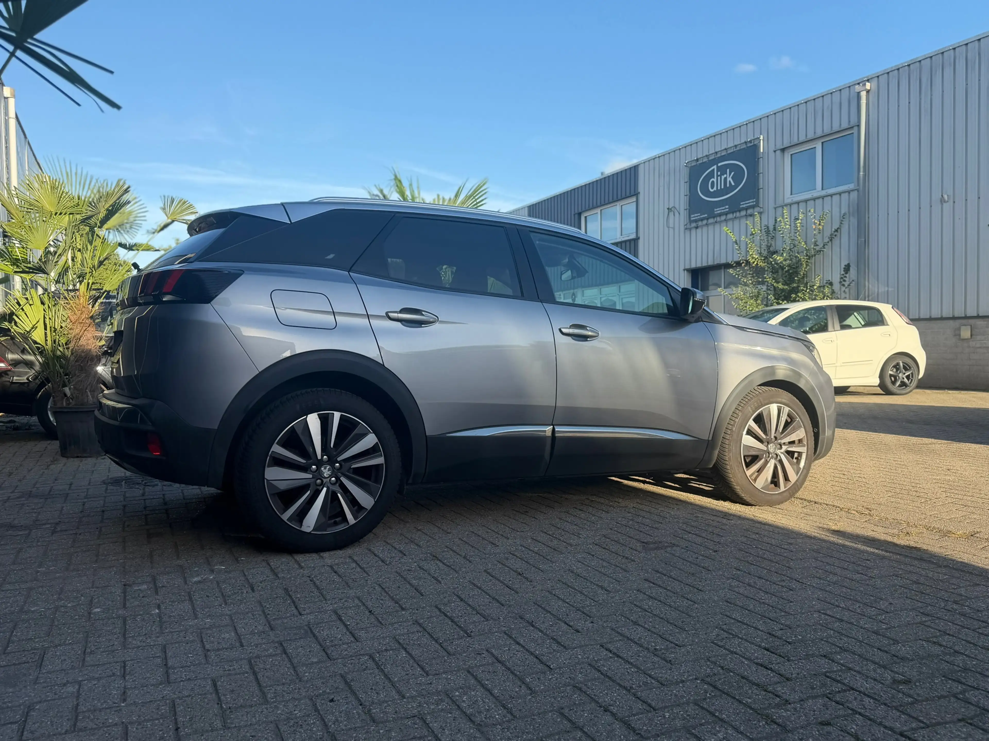 Peugeot 3008 1.2 PureTech Blue Lease Premium — photo 8