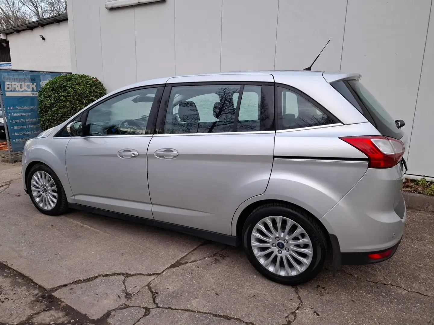 Ford C-Max Grand C-Max Titanium sehr guter Zustand Argent - 2