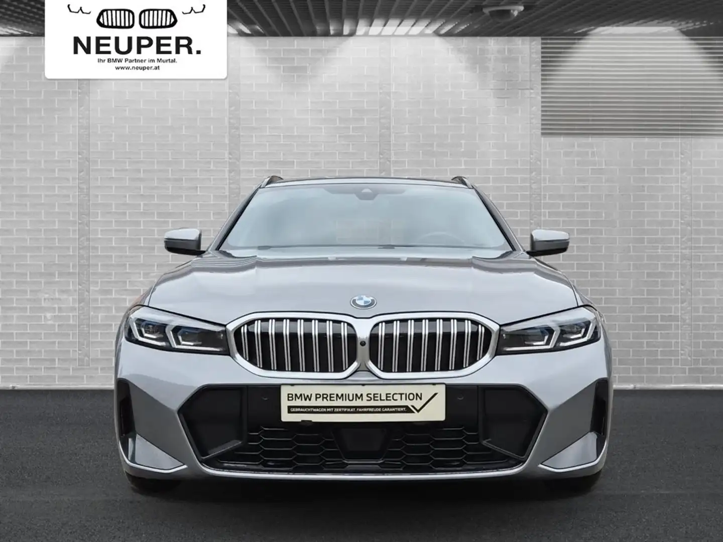 BMW 320 d xDrive Grau - 2