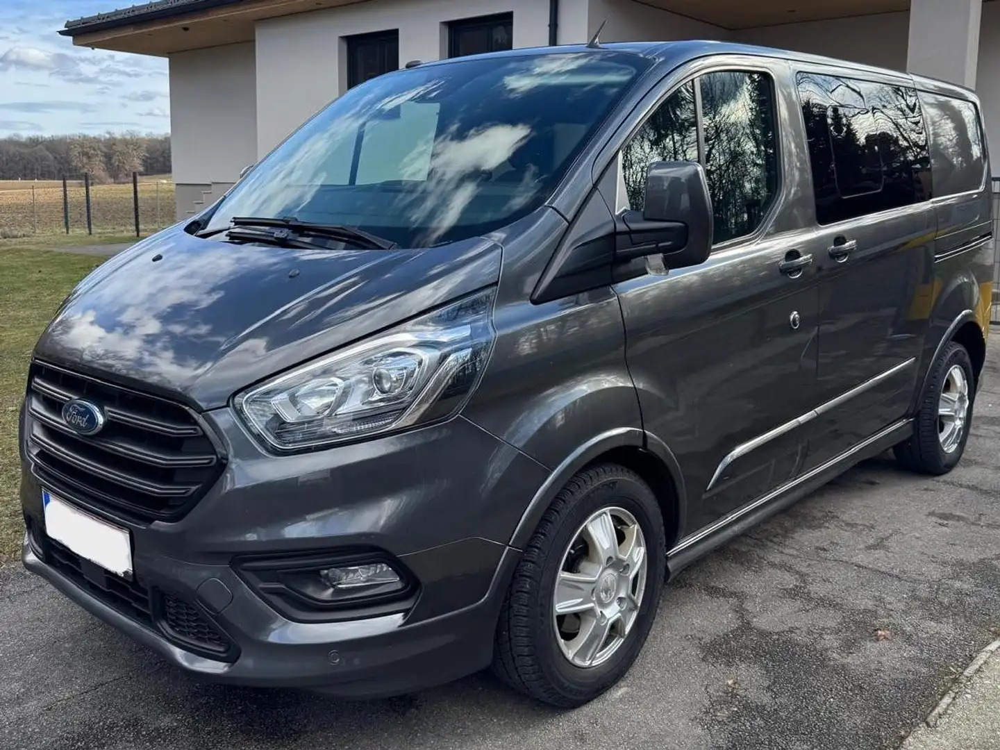 Ford Transit Custom Transit Custom Variobus 2,0 TDCI L1H1 310 Sport Au Grau - 1