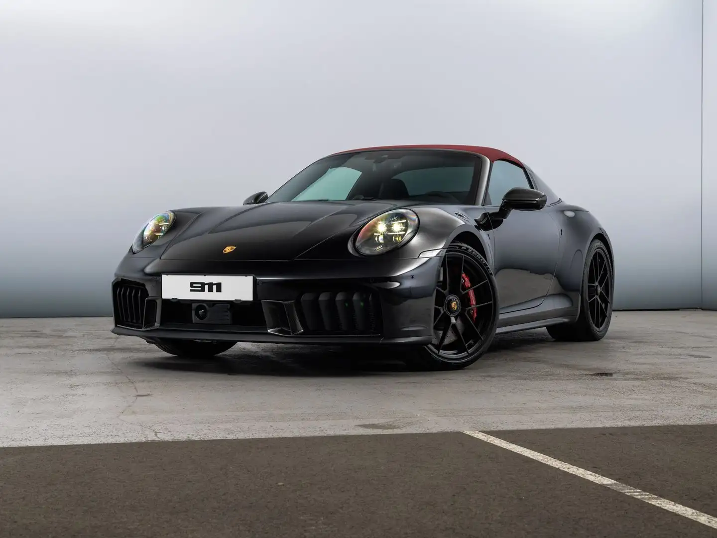 Porsche 911 Targa 4 GTS Schwarz - 1