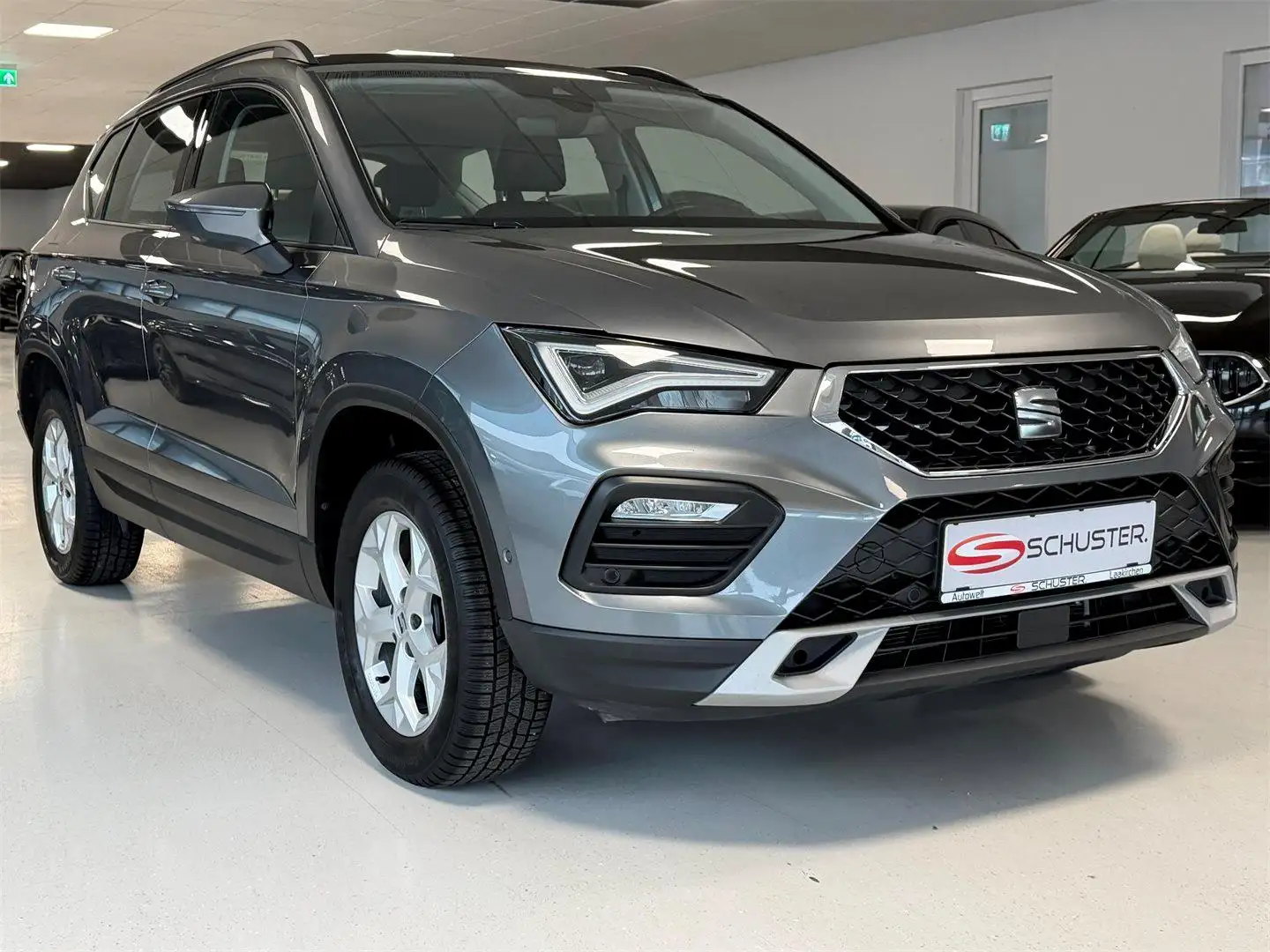 SEAT Ateca 1,5 Style ACT TSI DSG Grau - 1