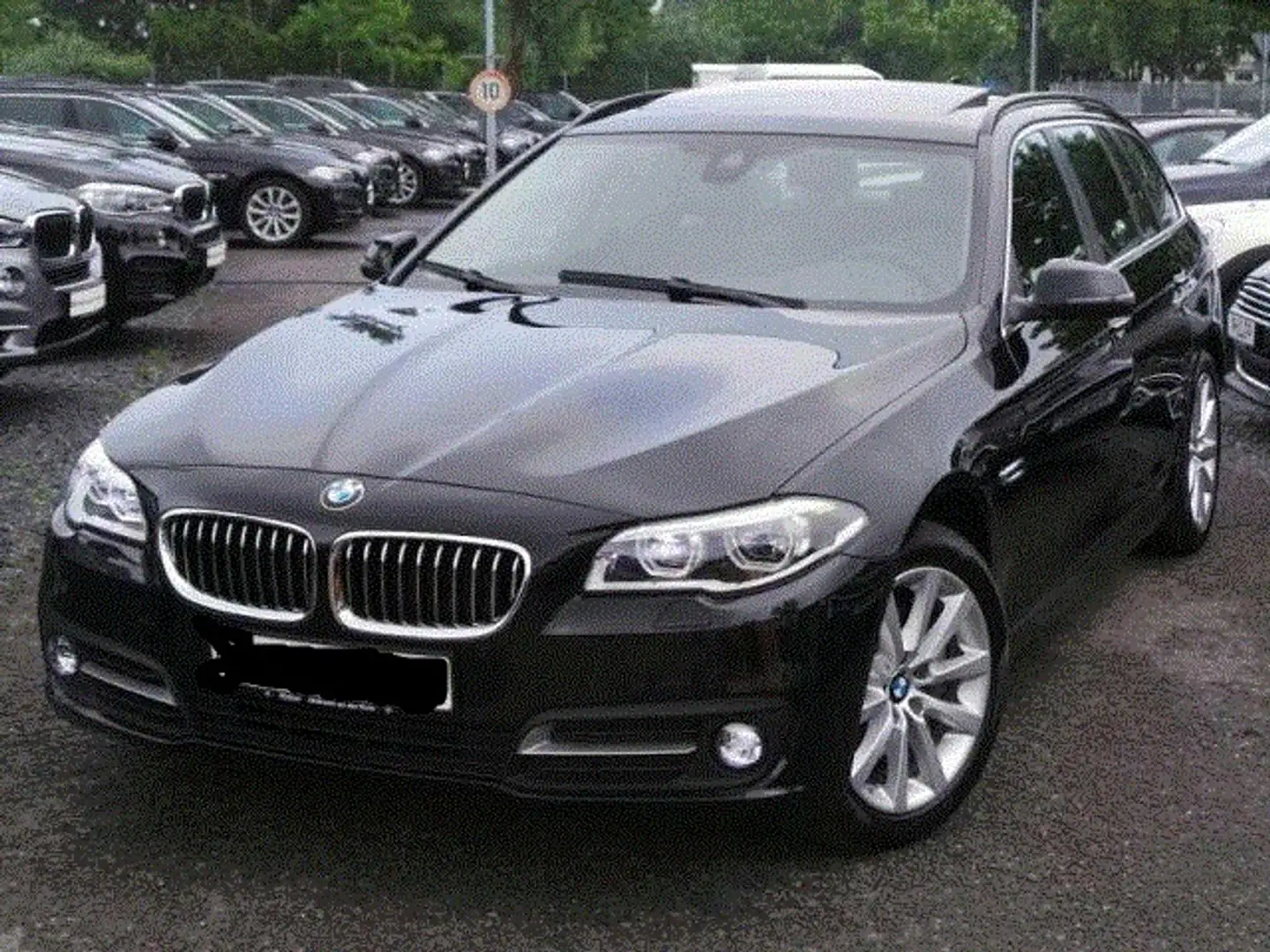 BMW 535 535d xDrive Touring Aut. Schwarz - 1