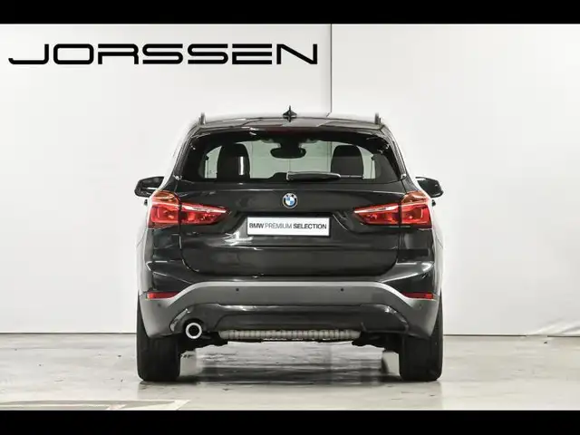 BMW X1 view 4