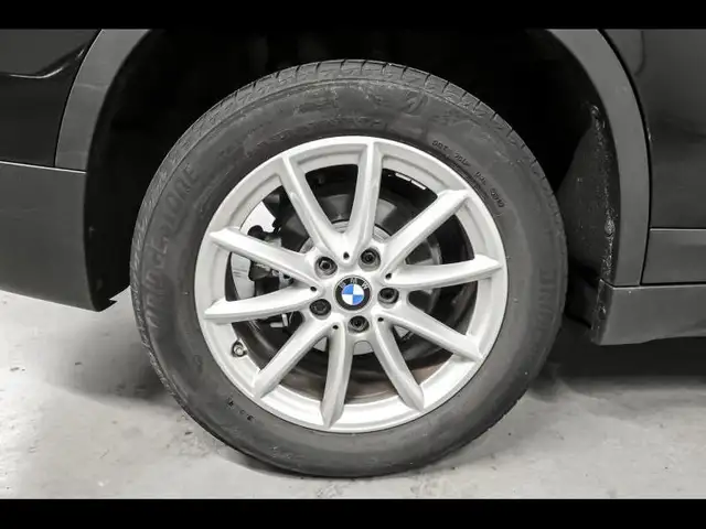 BMW X1 view 8