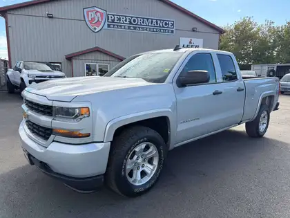 Silver 2018 Chevrolet Silverado 1500 Pickup Truck Four-Wheel Drive 6-Speed Automatic
