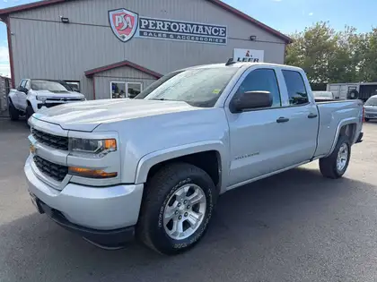 Silver 2018 Chevrolet Silverado 1500 Pickup Truck Four-Wheel Drive 6-Speed Automatic