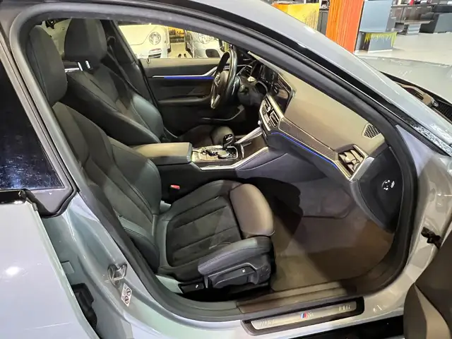 BMW 4 Series view 14