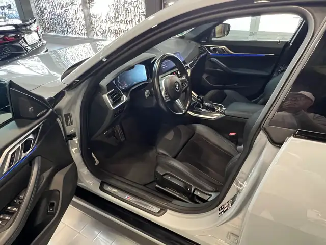 BMW 4 Series view 12