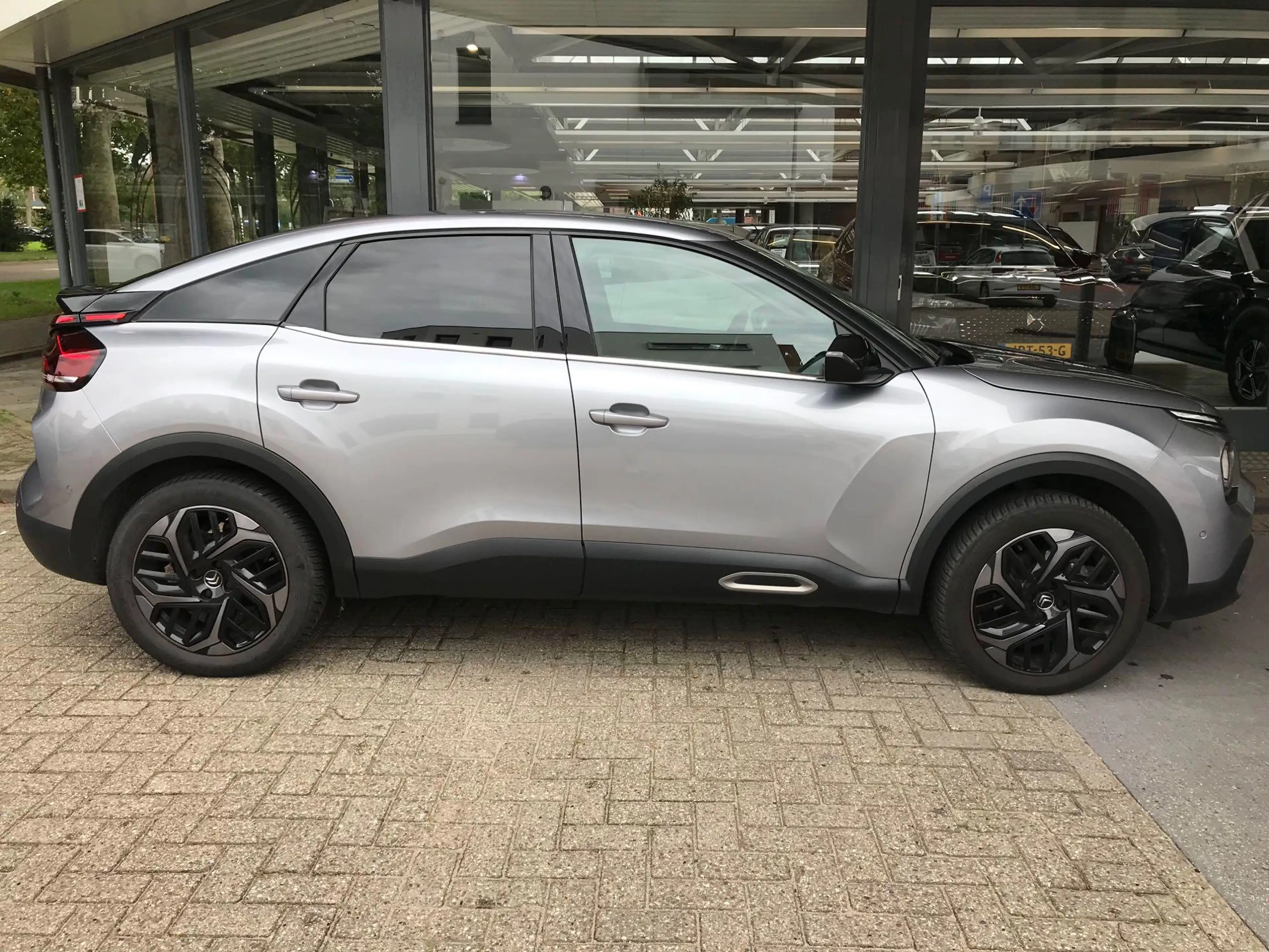 Citroen C4 1.2 Puretech Shine — photo 3