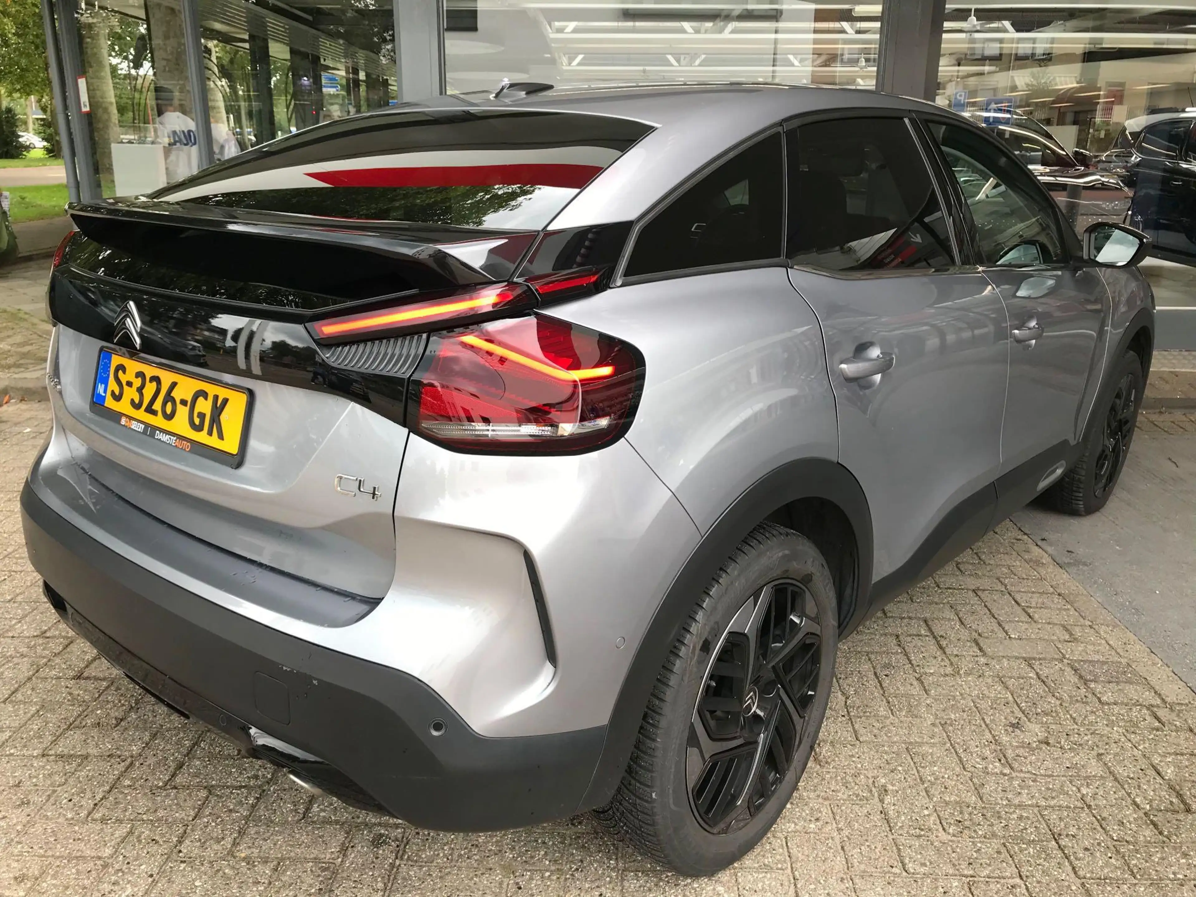 Citroen C4 1.2 Puretech Shine — photo 2