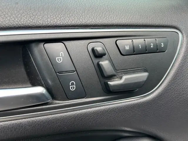 Mercedes-Benz B-Class view 14