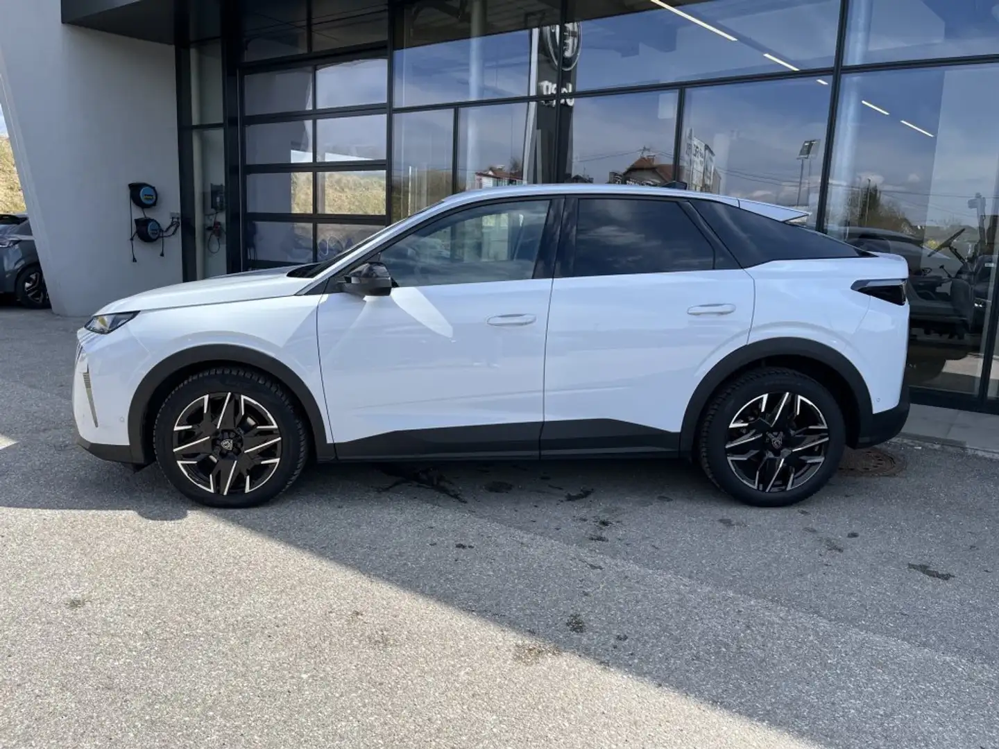 Peugeot 3008 Hybrid 136 E-DSC6 Allure Aut. Bianco - 2