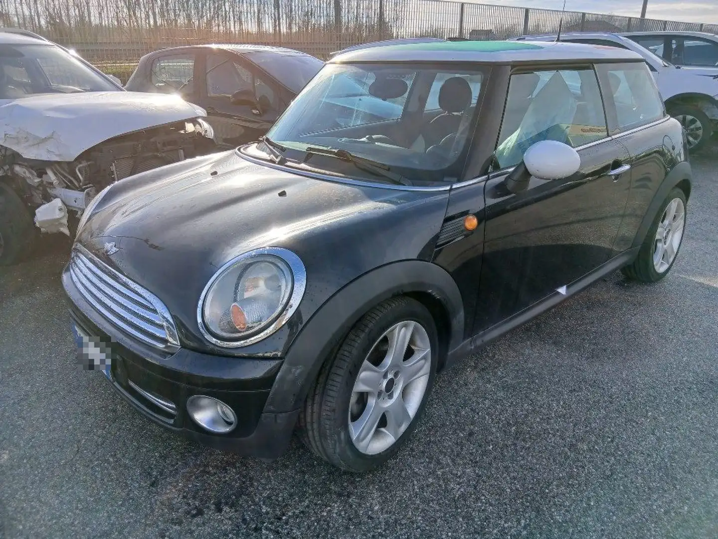 MINI Cooper 1.6 16V Schwarz - 1