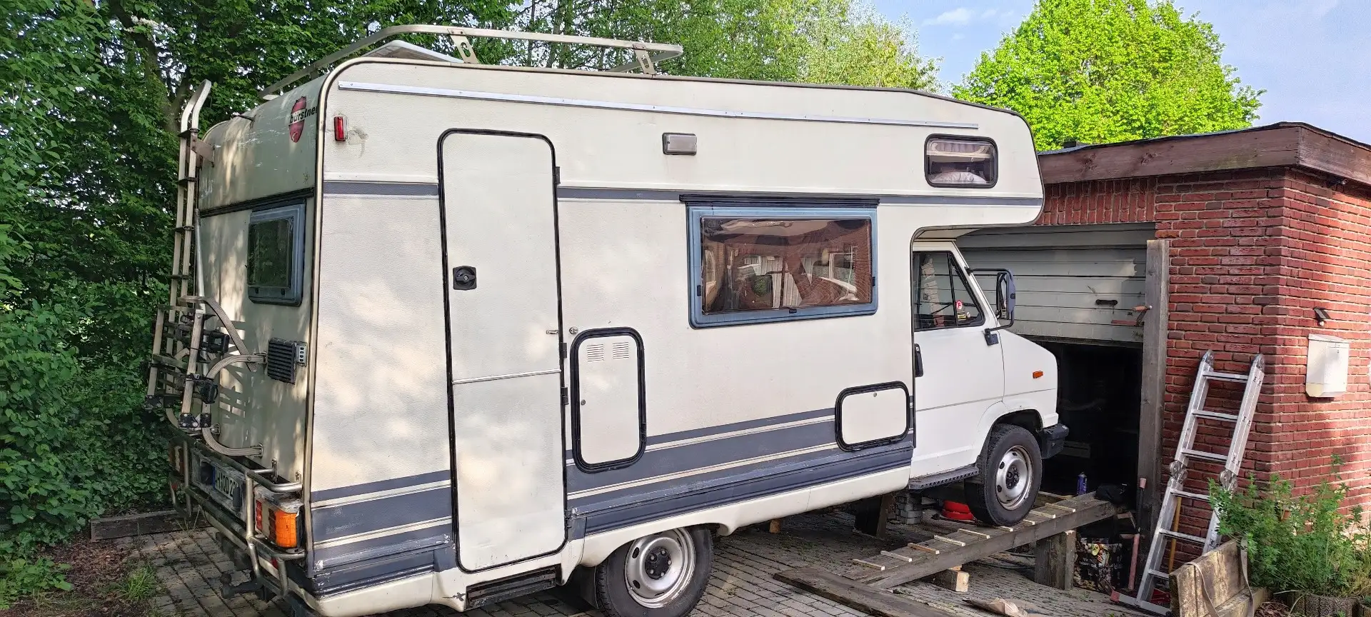 Oldtimer Peugeot Bürstener Aufbau - 1