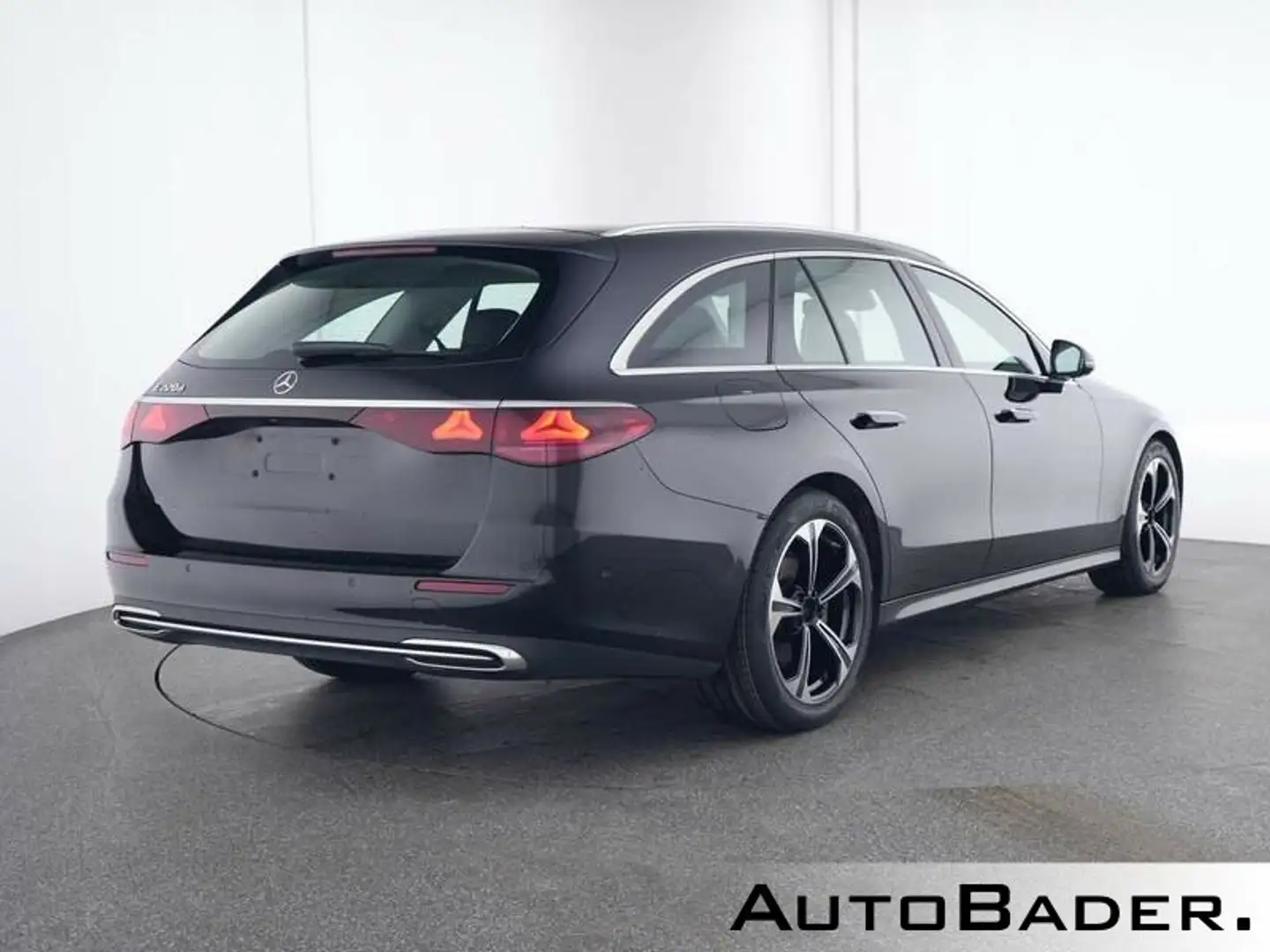 Mercedes-Benz E 220 E 220 d T AVANTGARDE Advanced PSD 19" AHK DISTRO Schwarz - 2