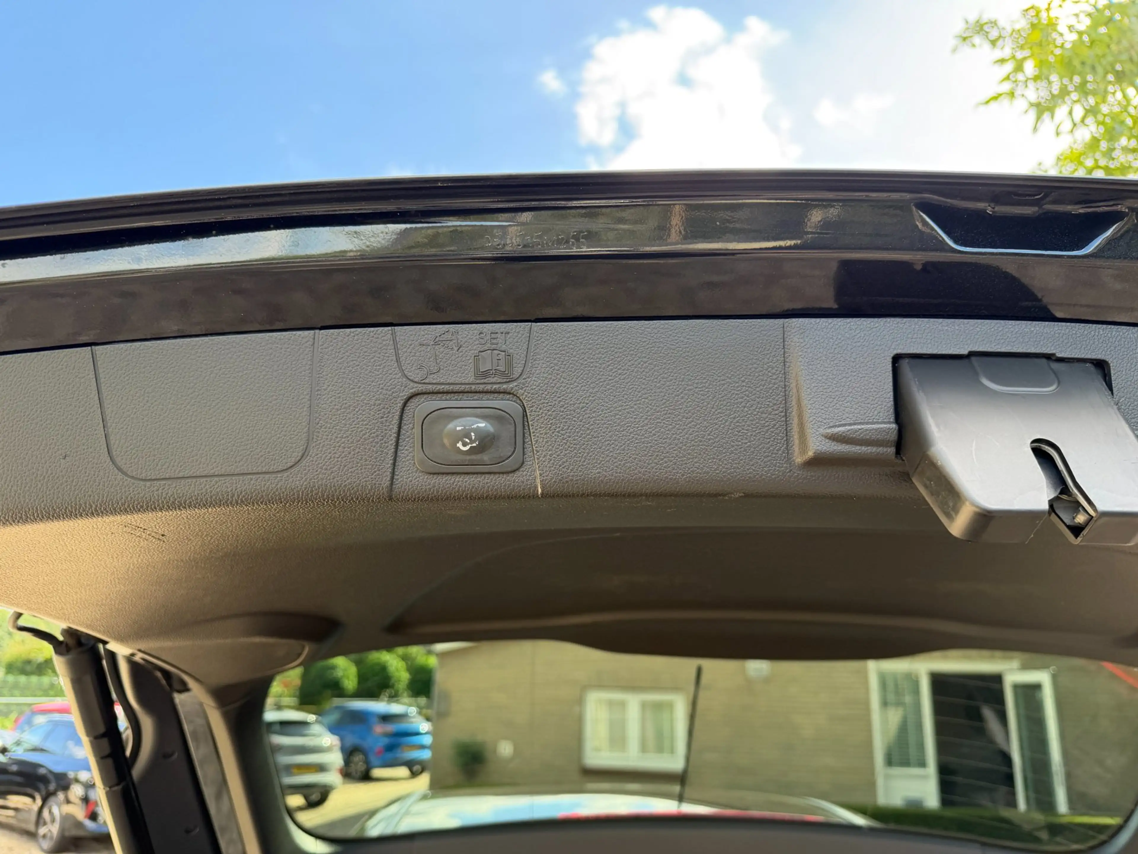 Ford C-Max 1.0 Titanium Panorama dak & Navigatie & Trekhaak — photo 25