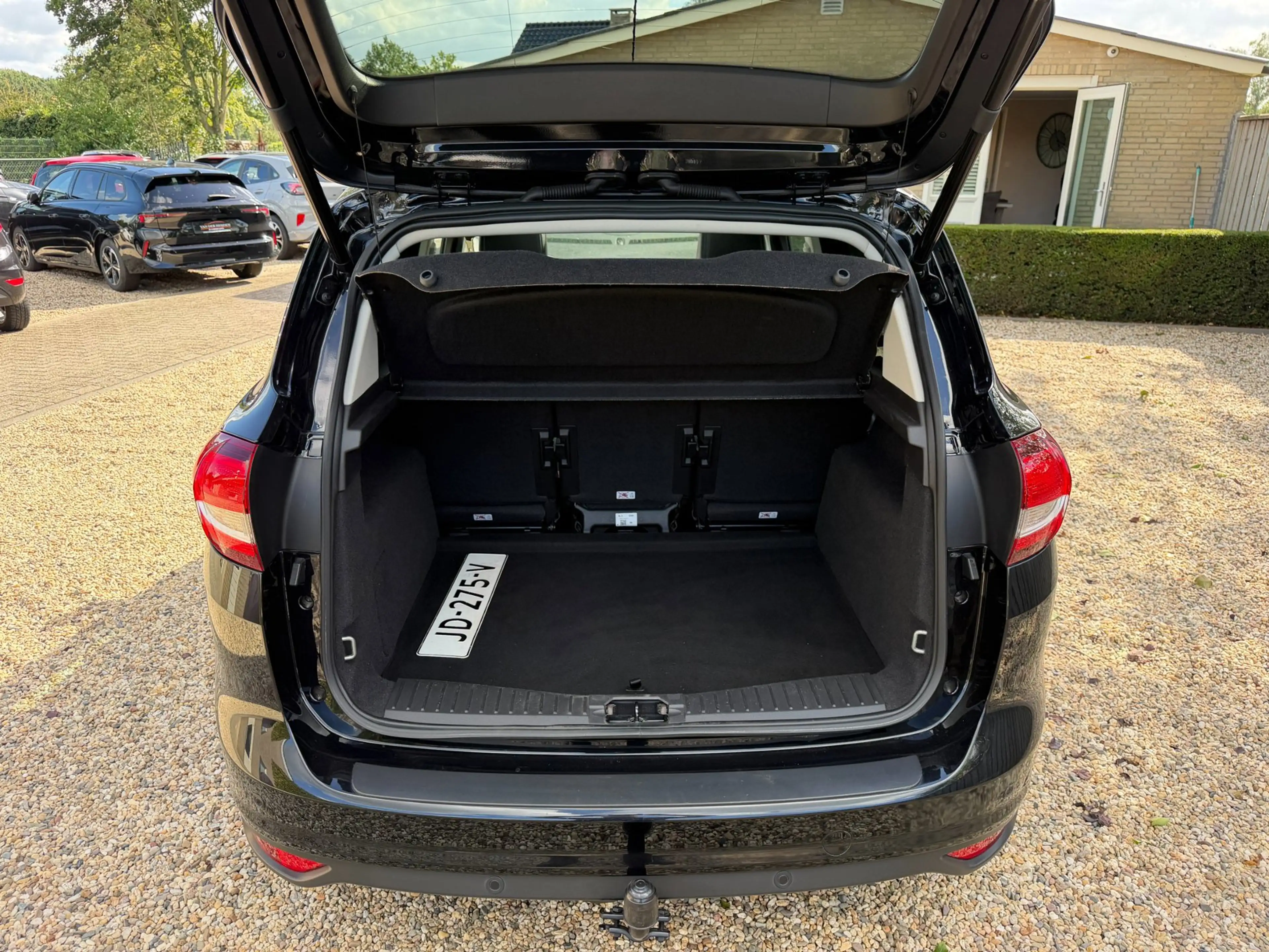 Ford C-Max 1.0 Titanium Panorama dak & Navigatie & Trekhaak — photo 24