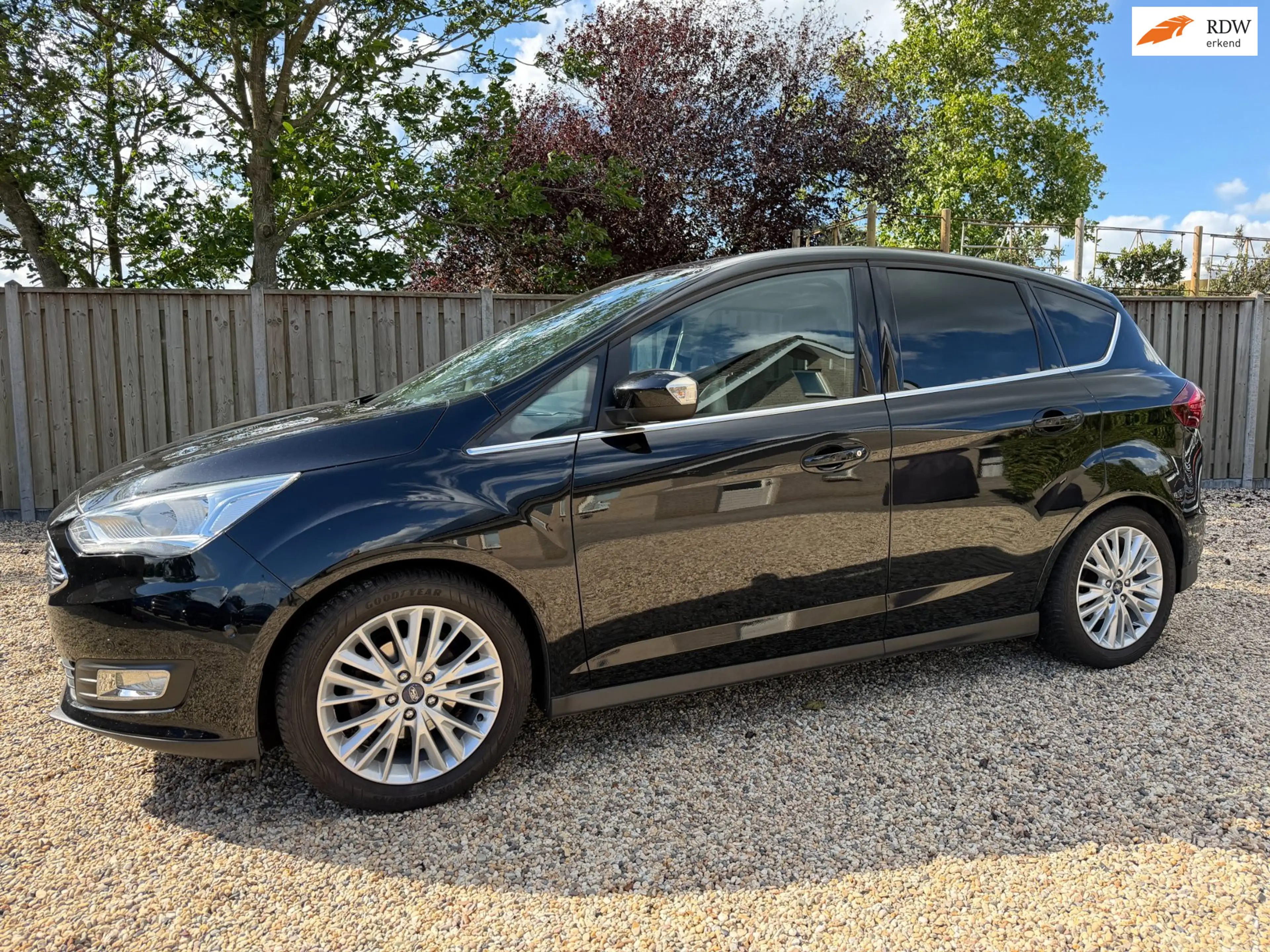 Ford C-Max 1.0 Titanium Panorama dak & Navigatie & Trekhaak