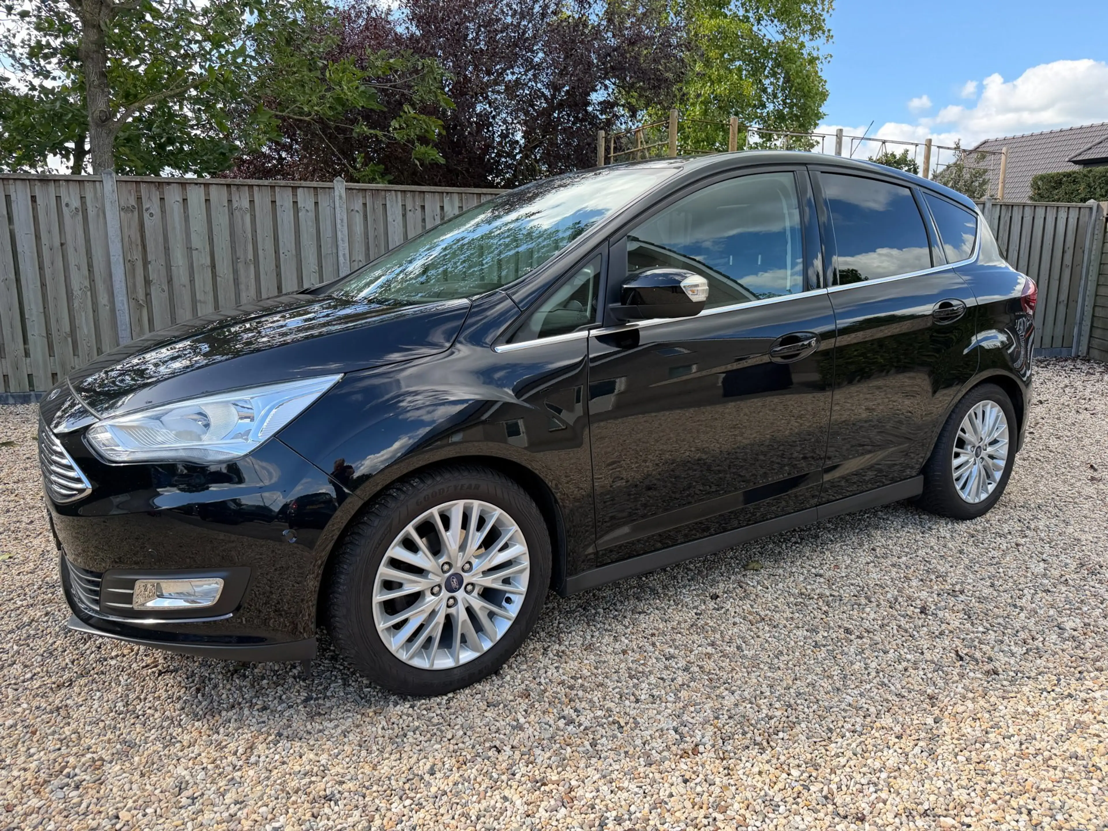 Ford C-Max 1.0 Titanium Panorama dak & Navigatie & Trekhaak — photo 5