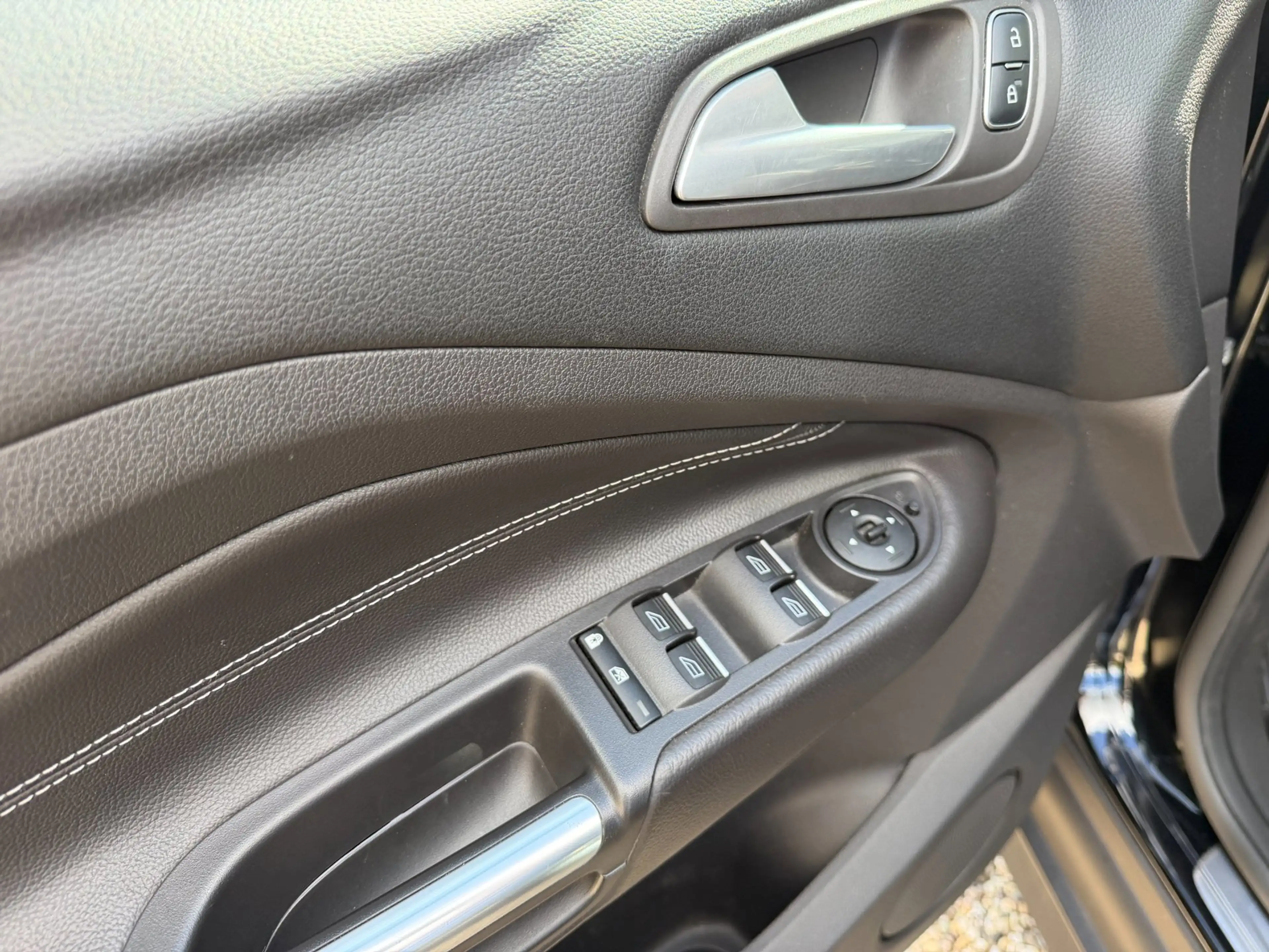 Ford C-Max 1.0 Titanium Panorama dak & Navigatie & Trekhaak — photo 27