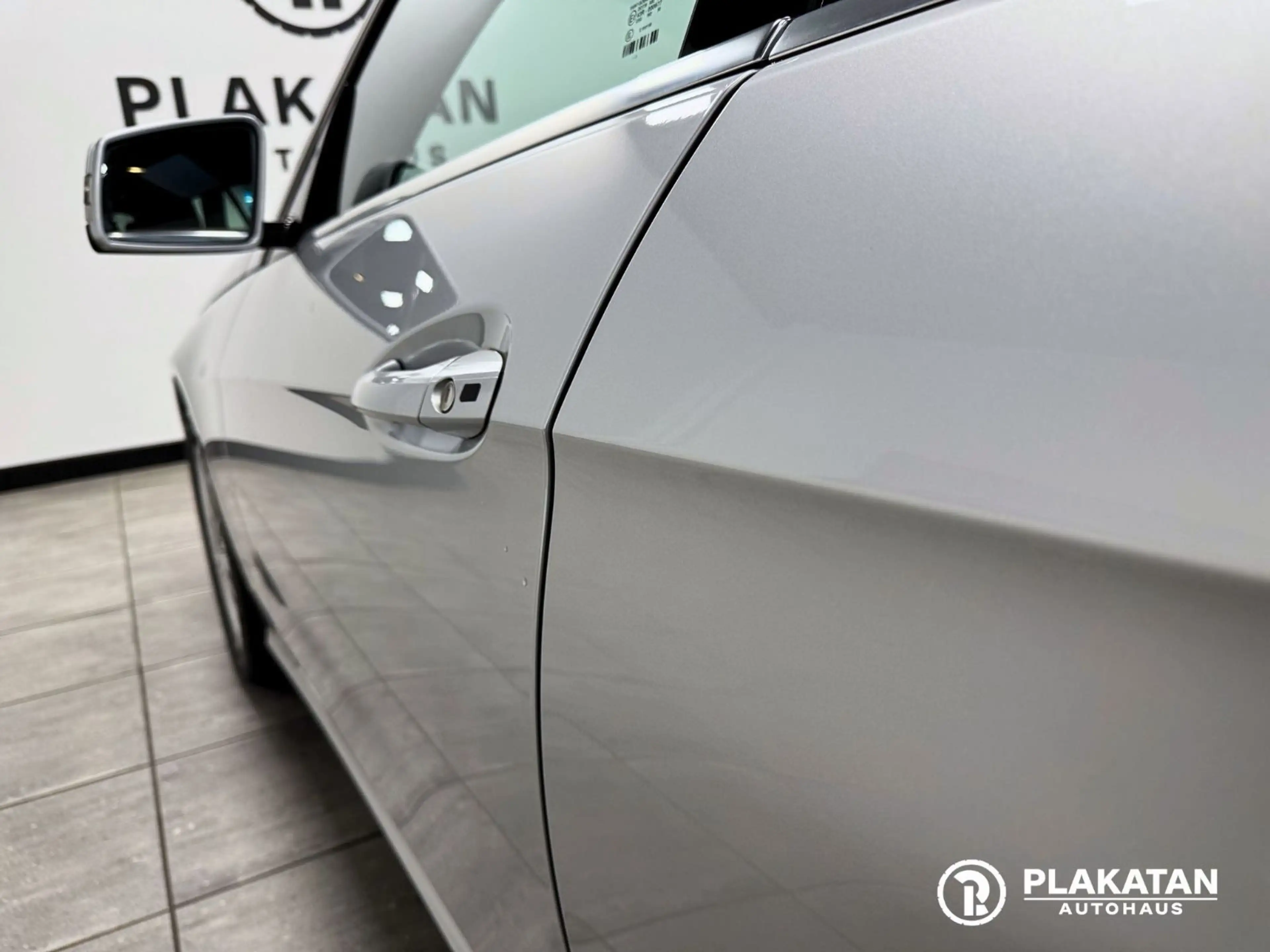 Mercedes-Benz E 220 CDI Distronic LED Navi AHK MB-Service — photo 13