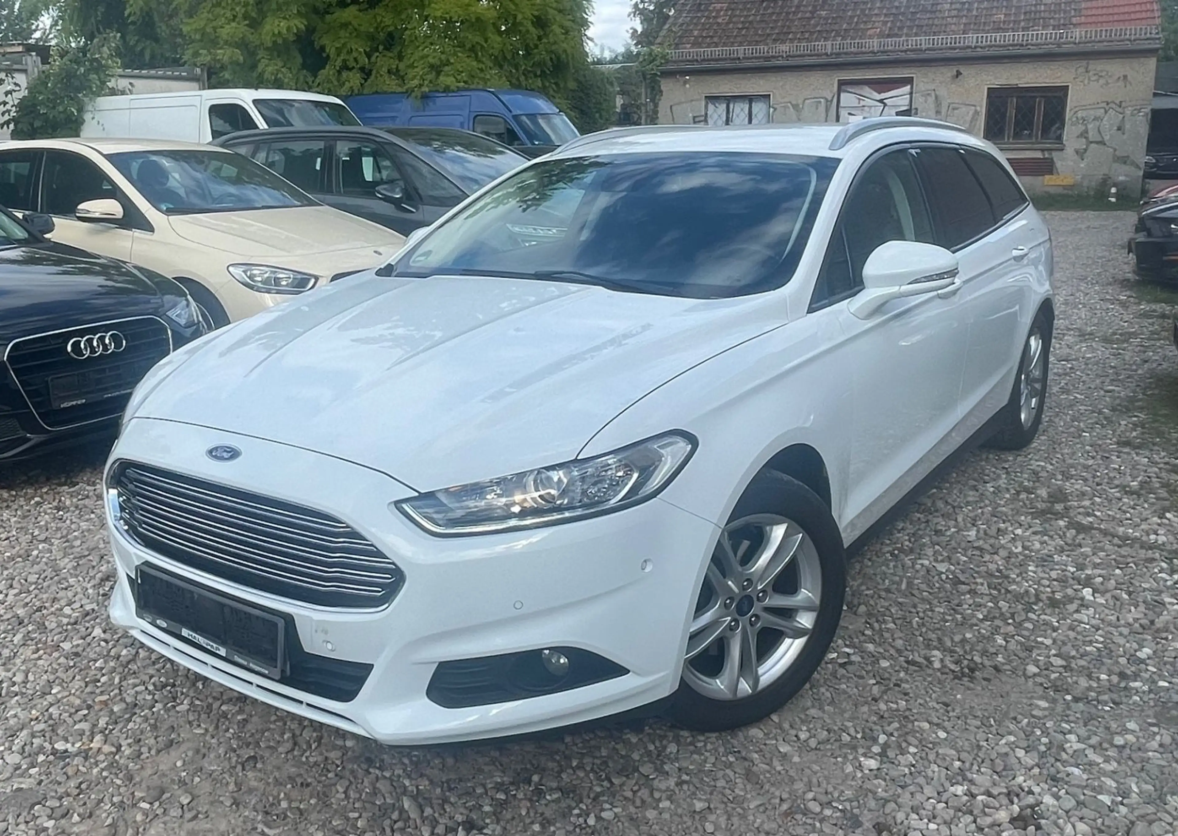 Ford Mondeo Turnier Trend*2.HD*Scheckheft*SR+WR*TÜV*