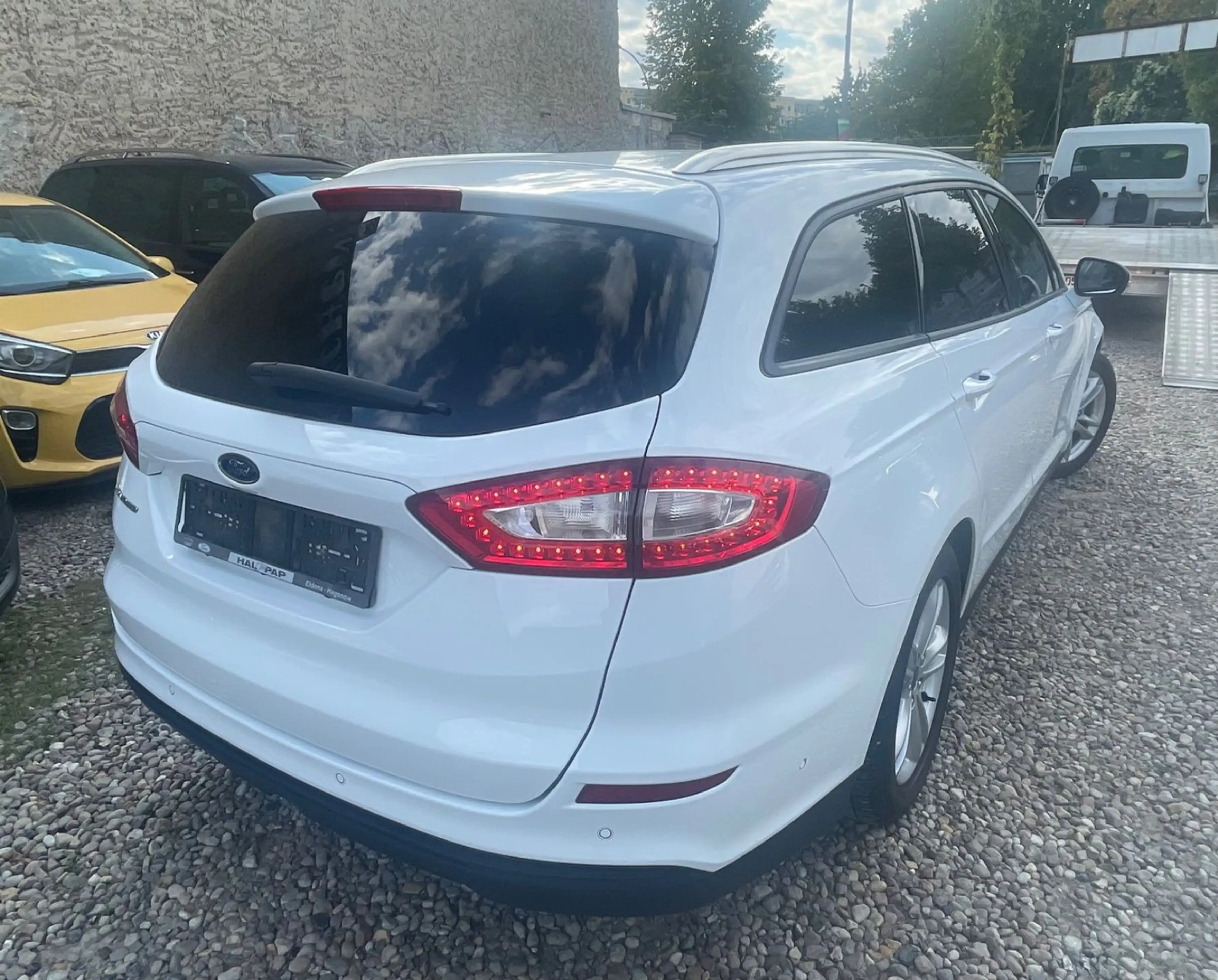 Ford Mondeo Turnier Trend*2.HD*Scheckheft*SR+WR*TÜV* — photo 4