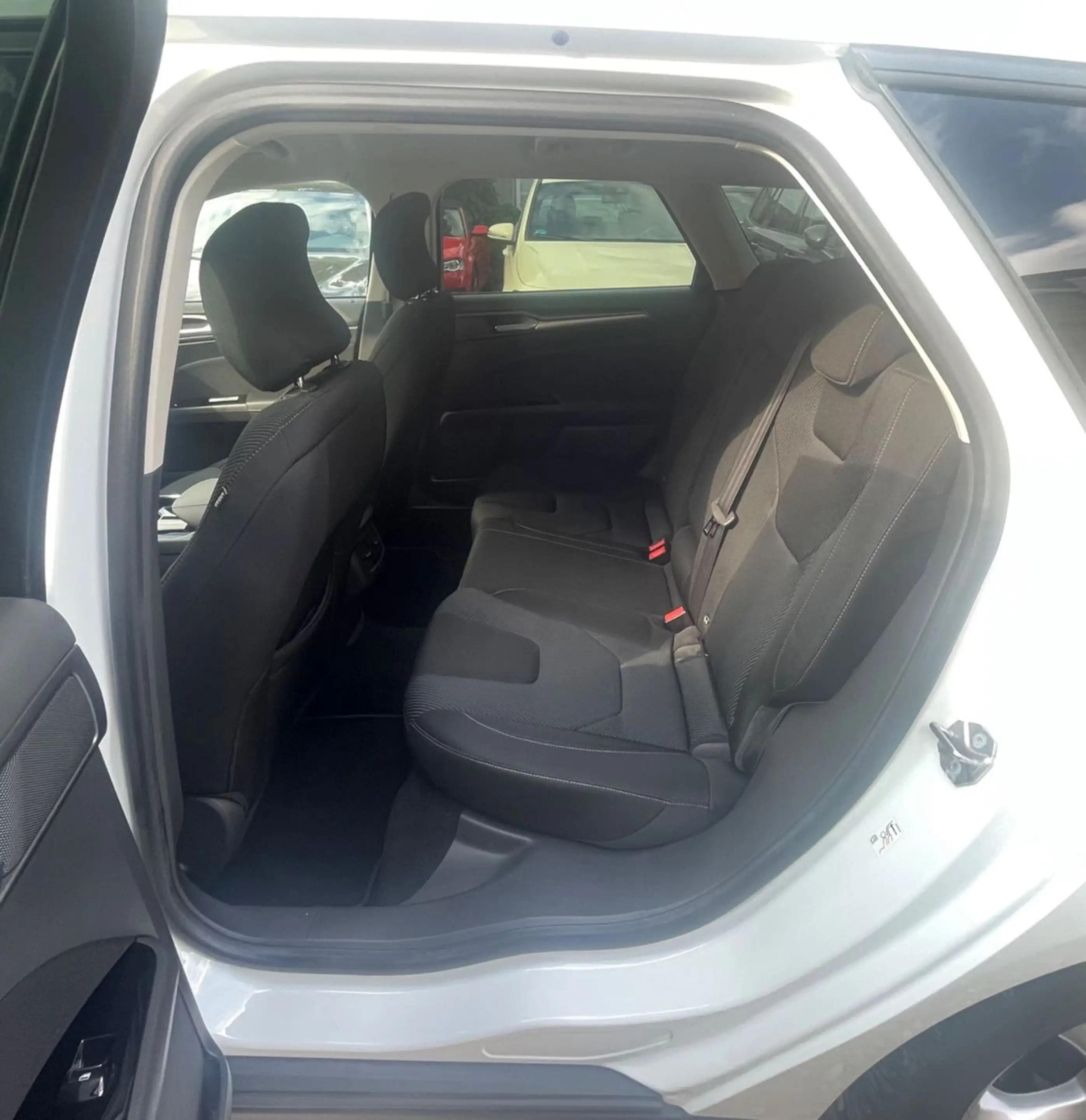 Ford Mondeo Turnier Trend*2.HD*Scheckheft*SR+WR*TÜV* — photo 15