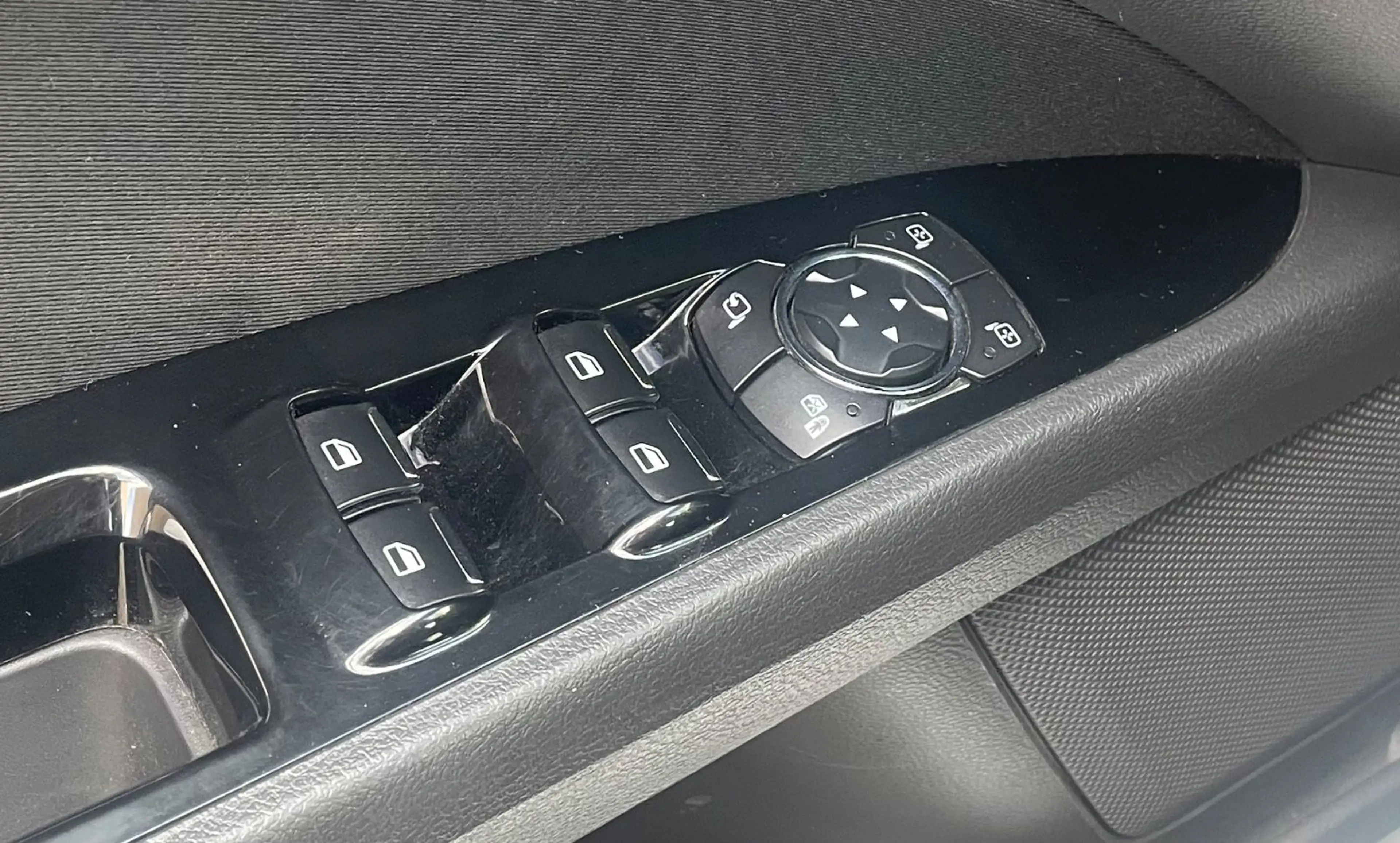 Ford Mondeo Turnier Trend*2.HD*Scheckheft*SR+WR*TÜV* — photo 9