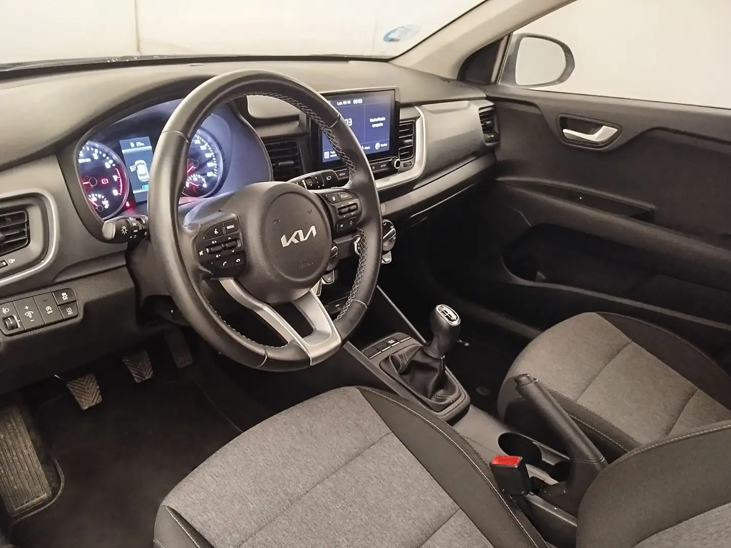 Kia Stonic 1.0 T-GDi MHEV Concept 100 Gris - 2