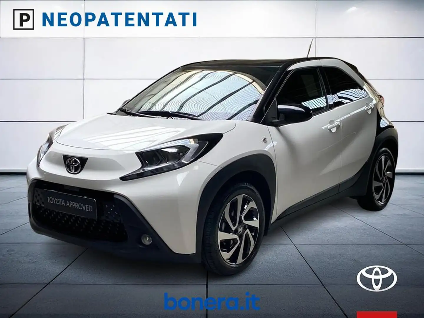 Toyota Aygo X 1.0 Trend 72cv Nero - 1
