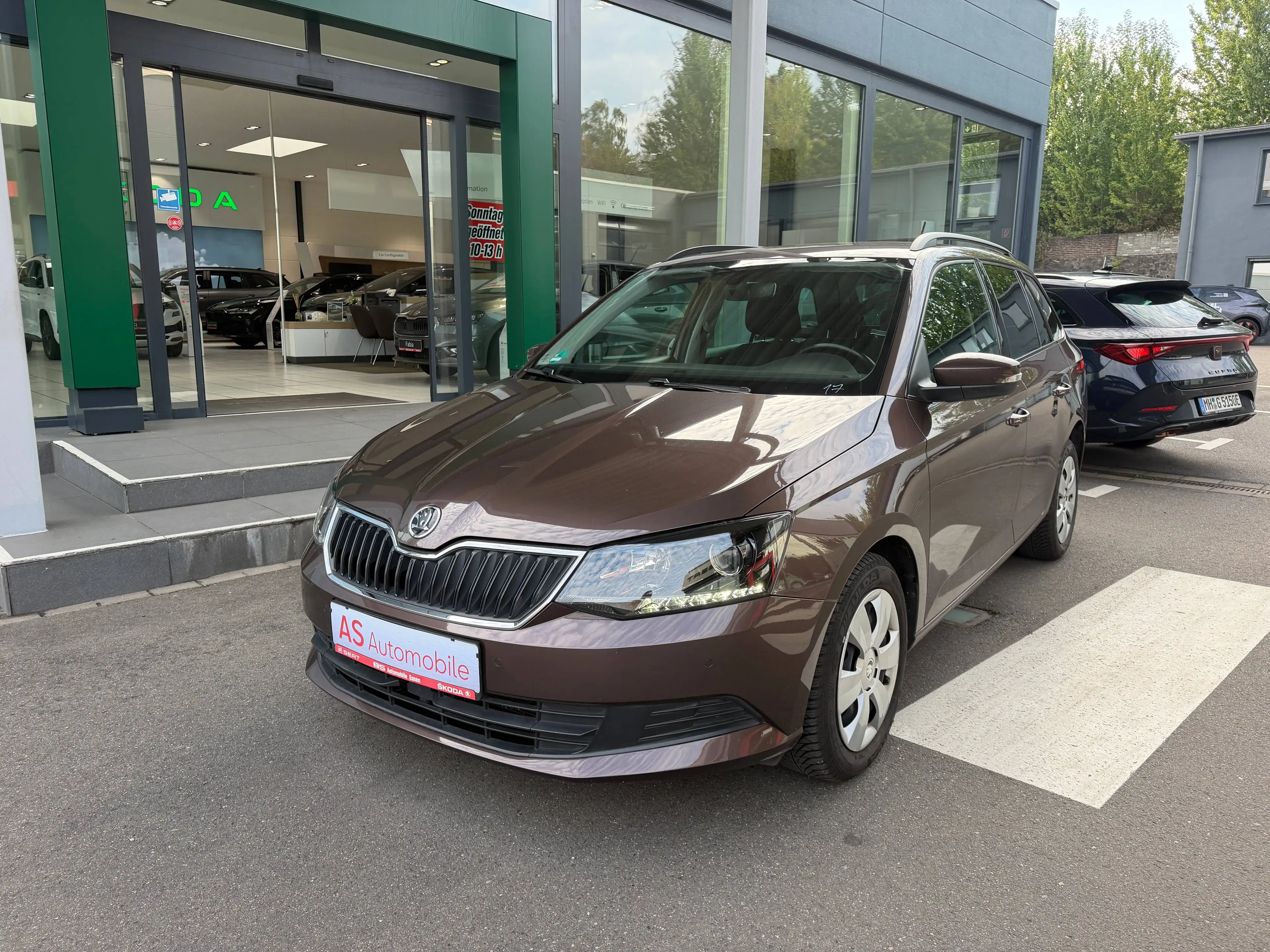 Skoda Fabia AUTOMATIK NAVI PDC v+h